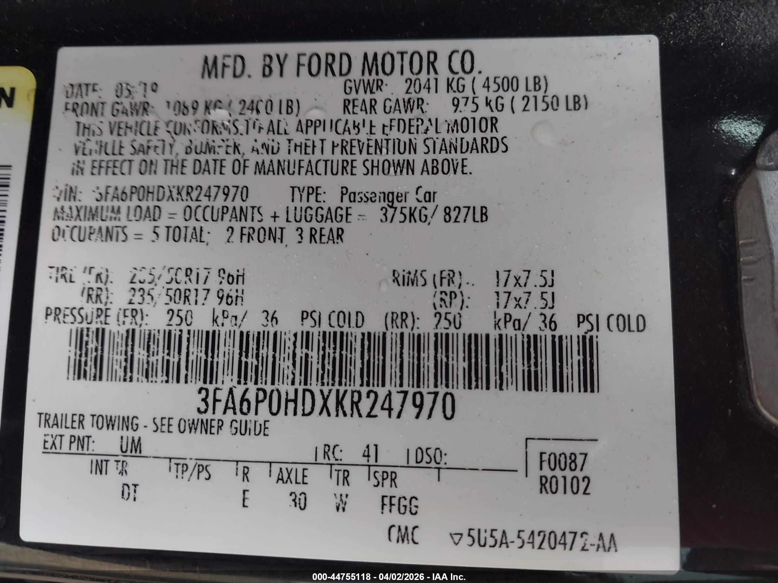 FORD FUSION image 9