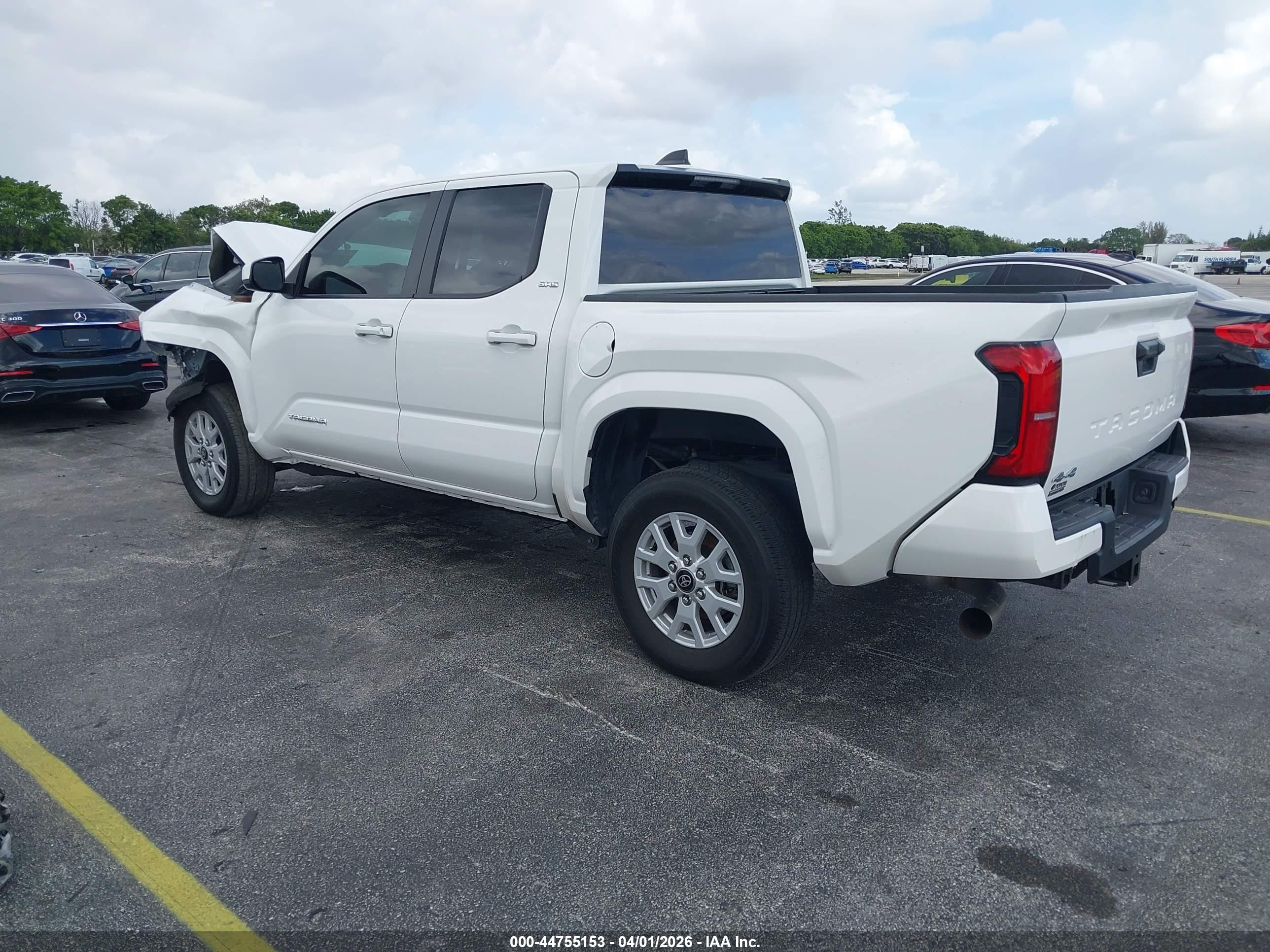 TOYOTA TACOMA image 3