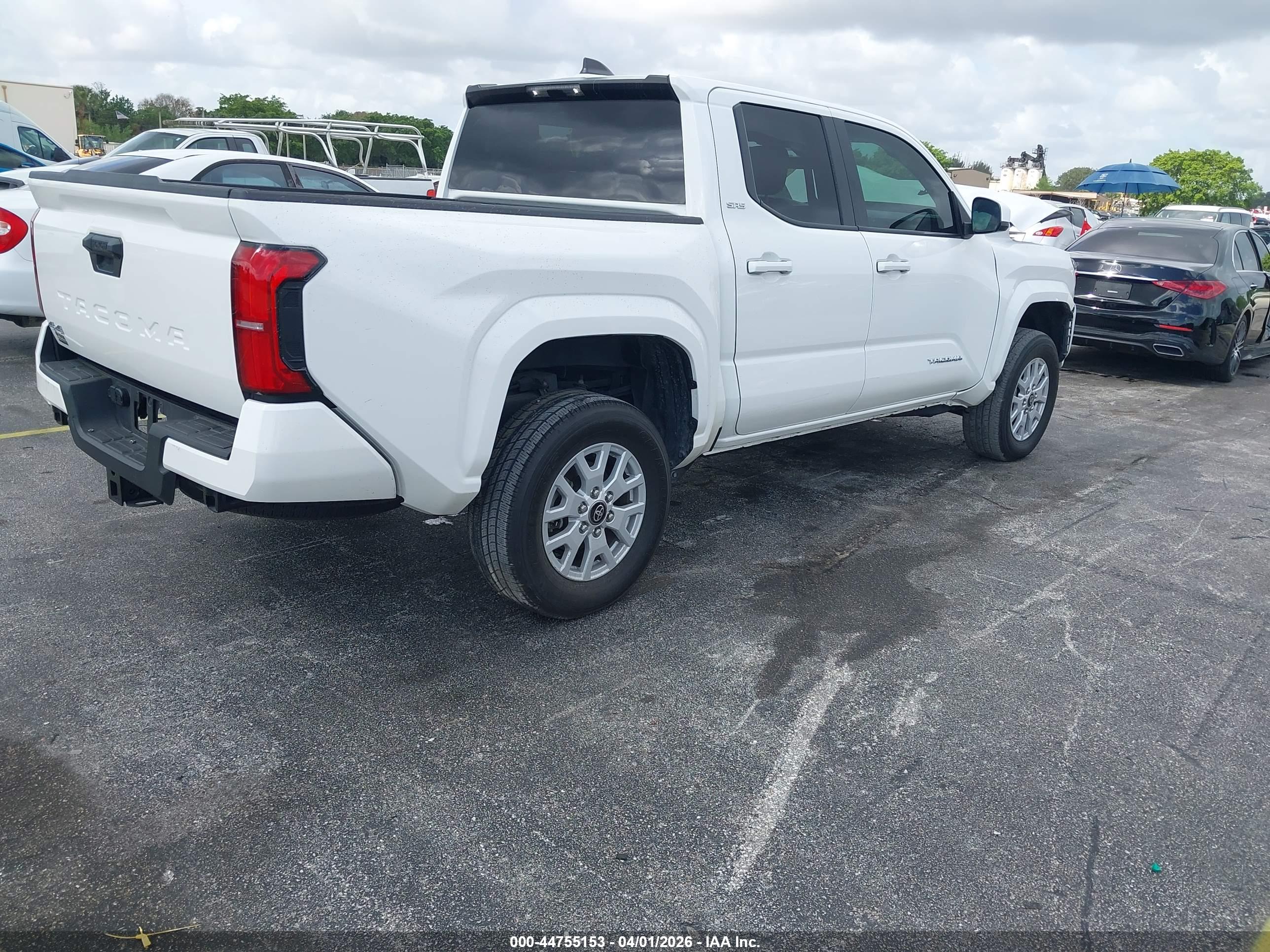 TOYOTA TACOMA image 4