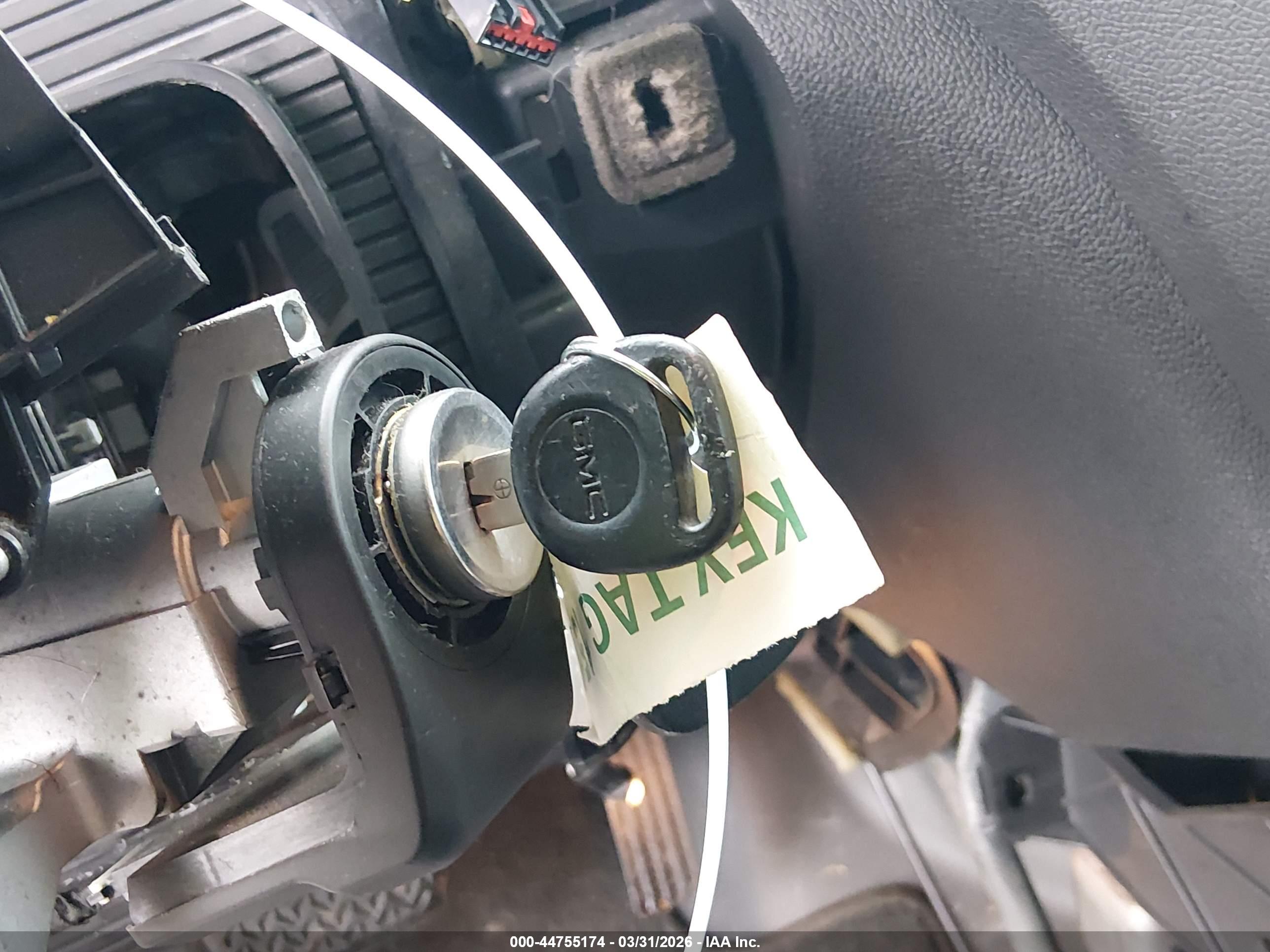 GMC ACADIA image 11