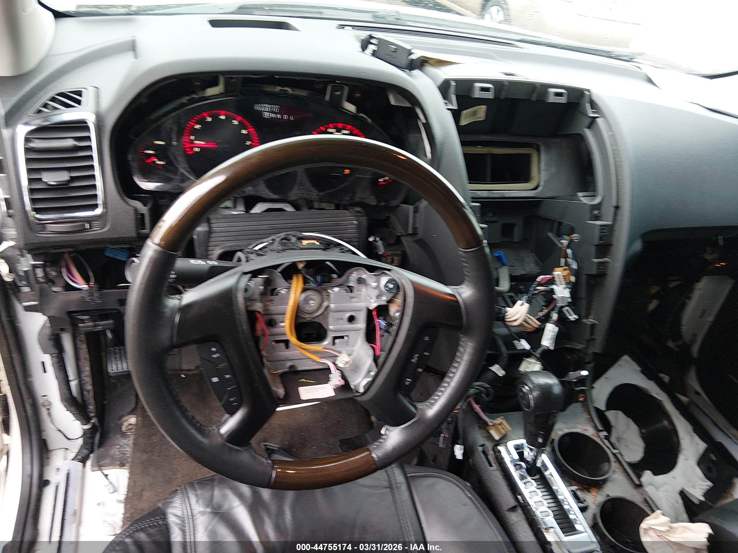 GMC ACADIA image 6