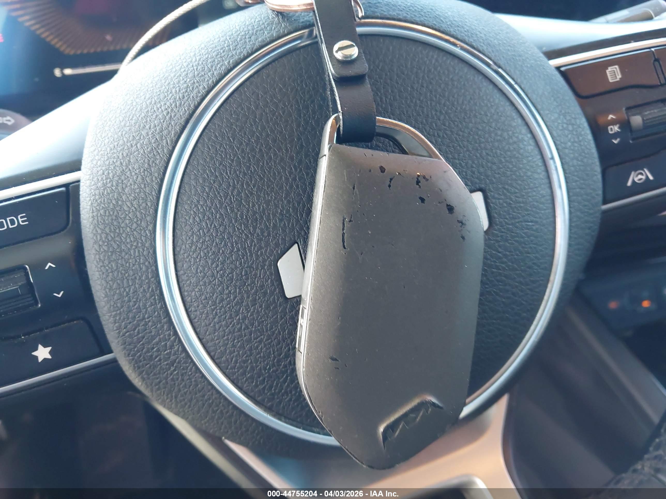 KIA K5 image 11