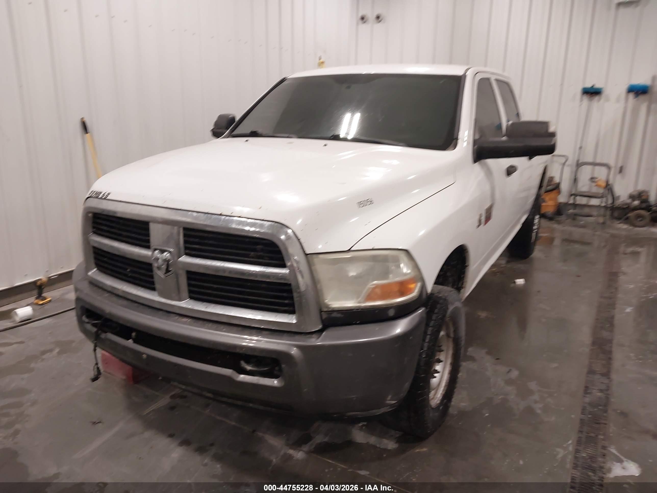 DODGE RAM image 6