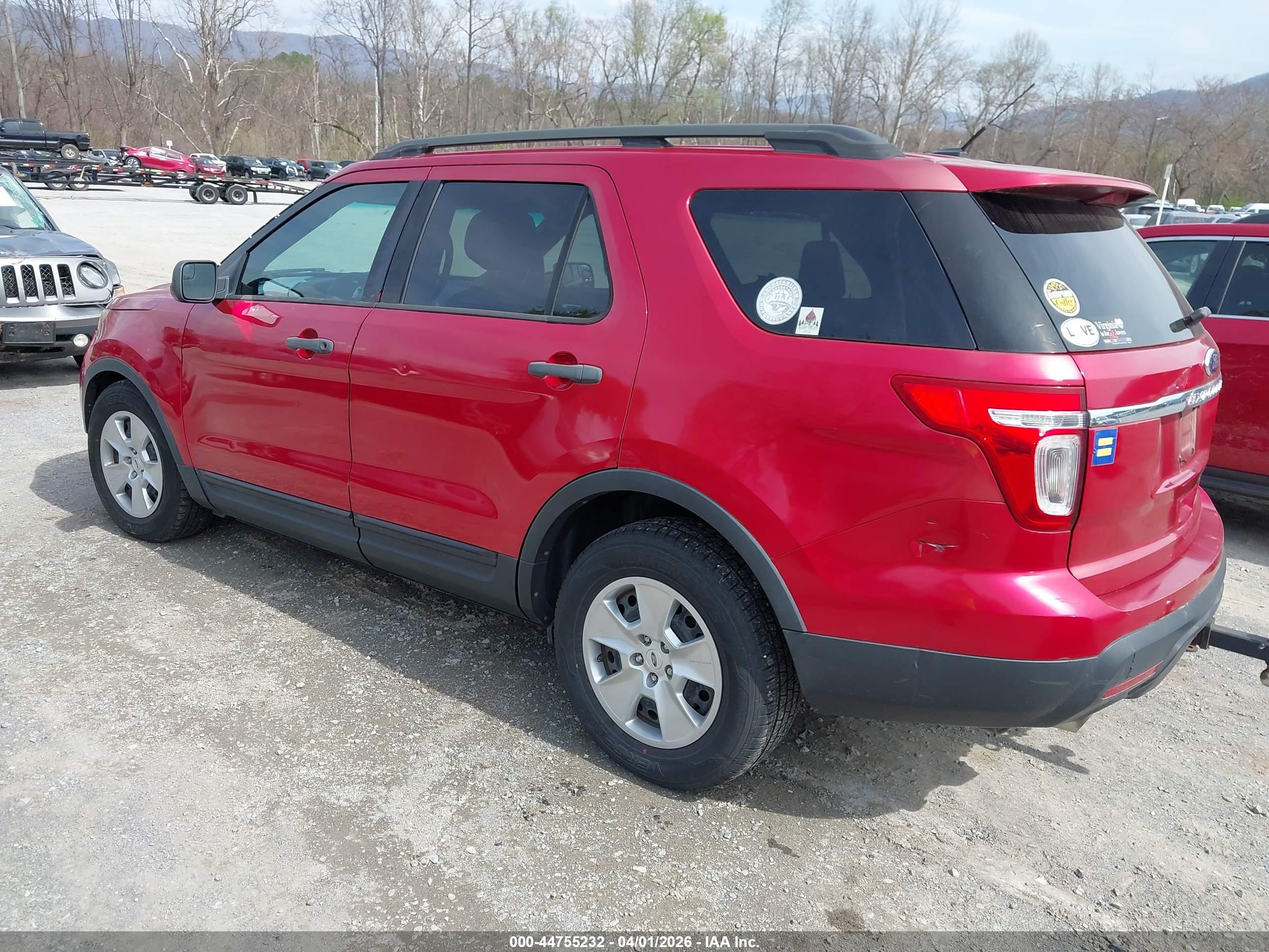 FORD EXPLORER image 3