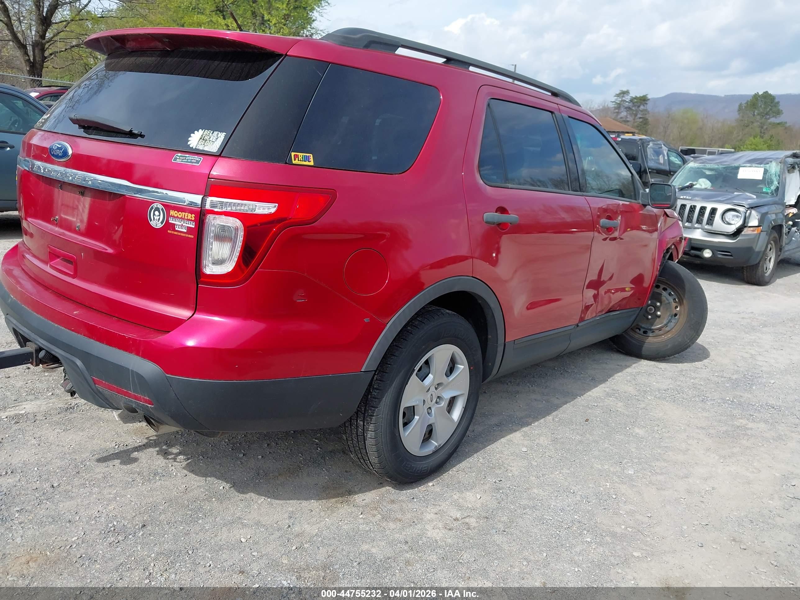 FORD EXPLORER image 4