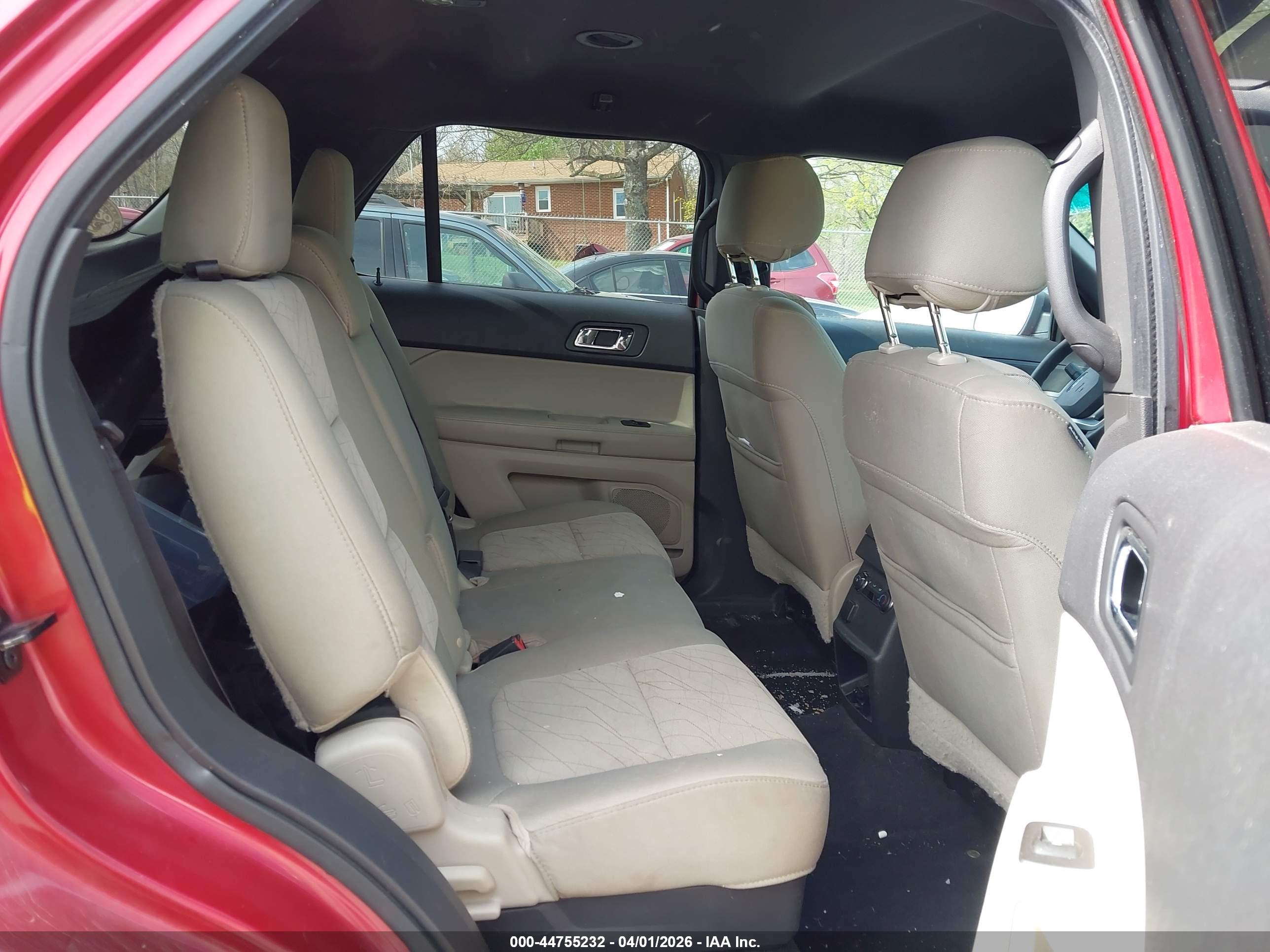 FORD EXPLORER image 8