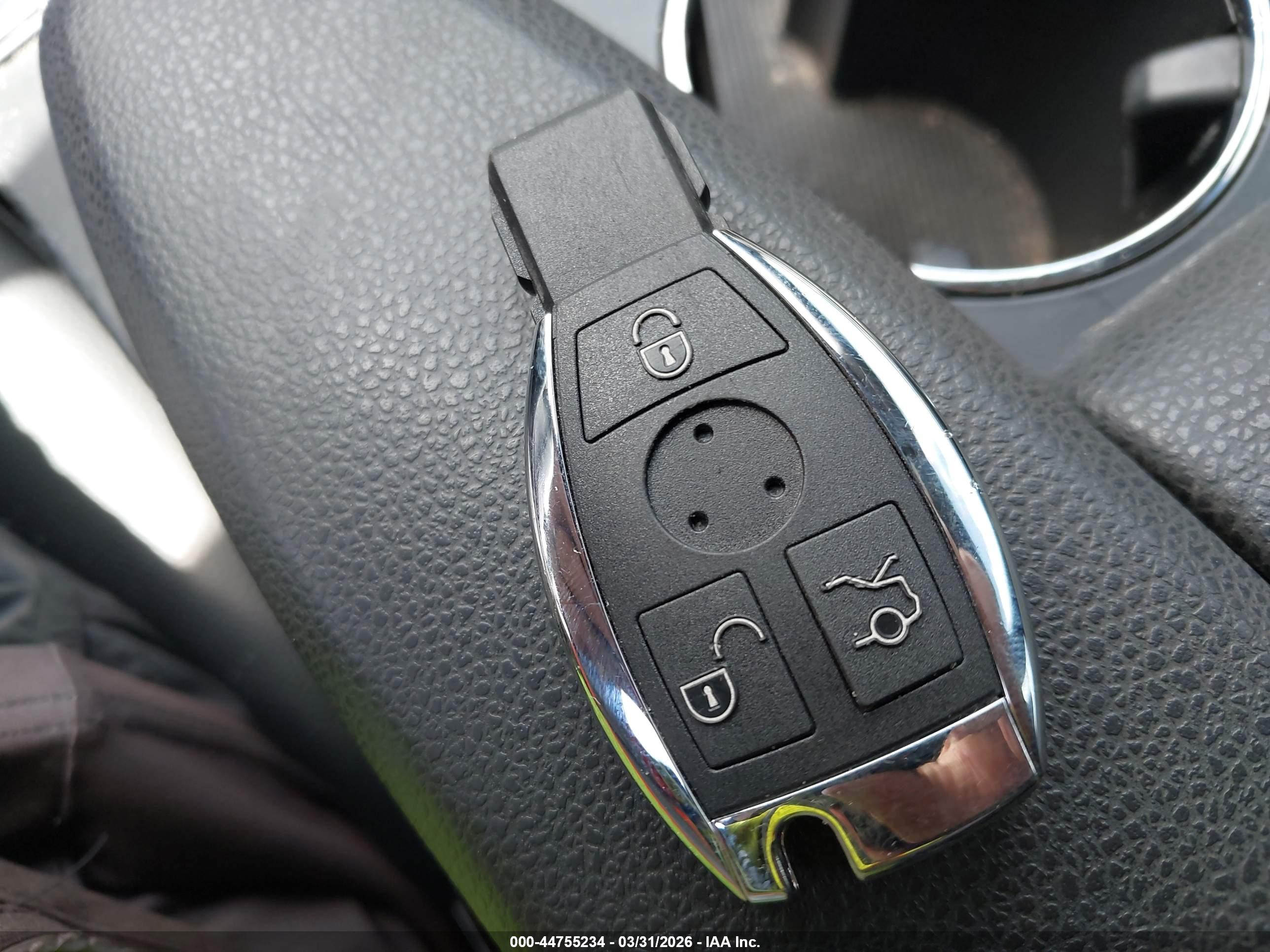 MERCEDES-BENZ C image 11