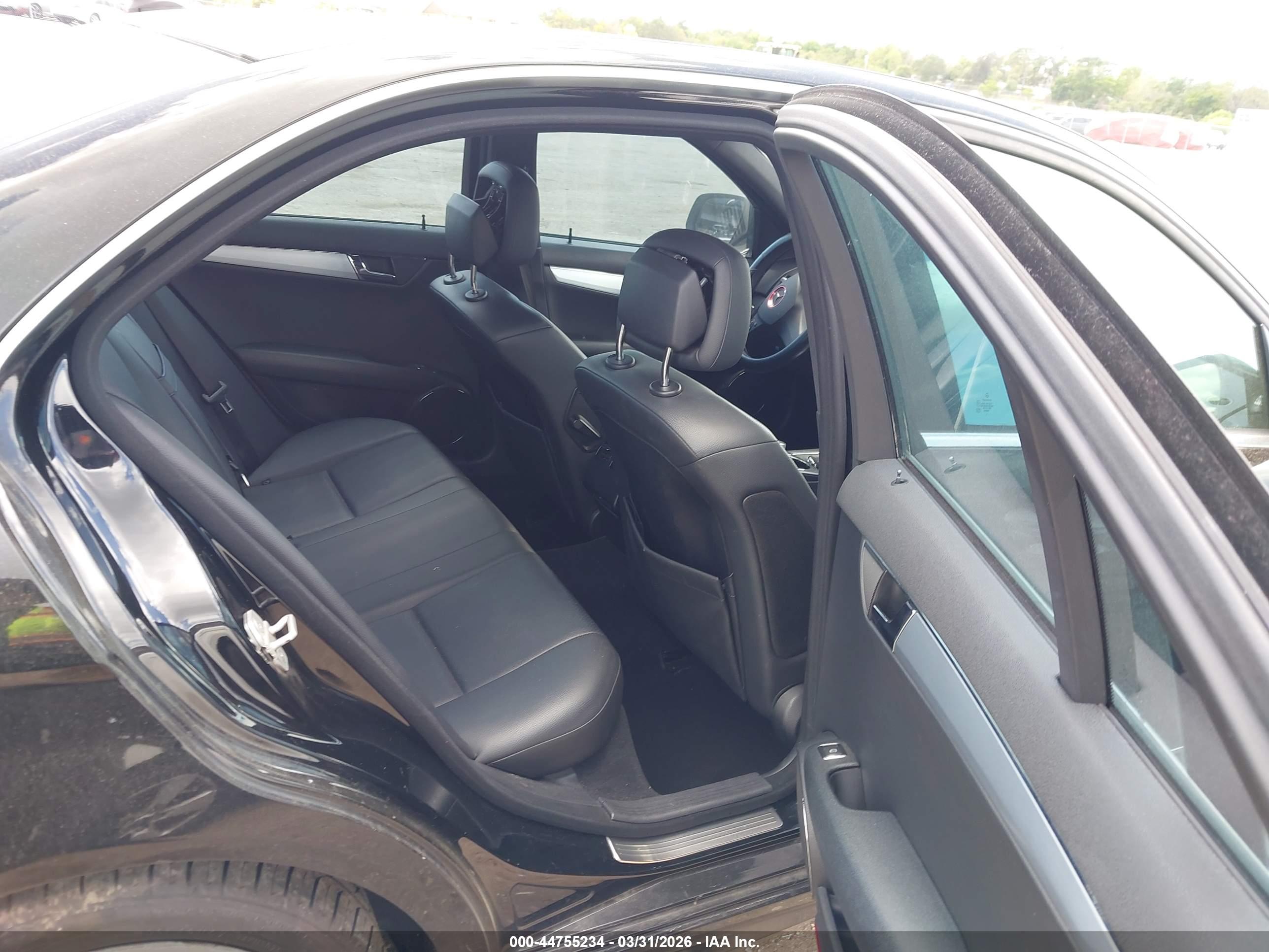 MERCEDES-BENZ C image 8