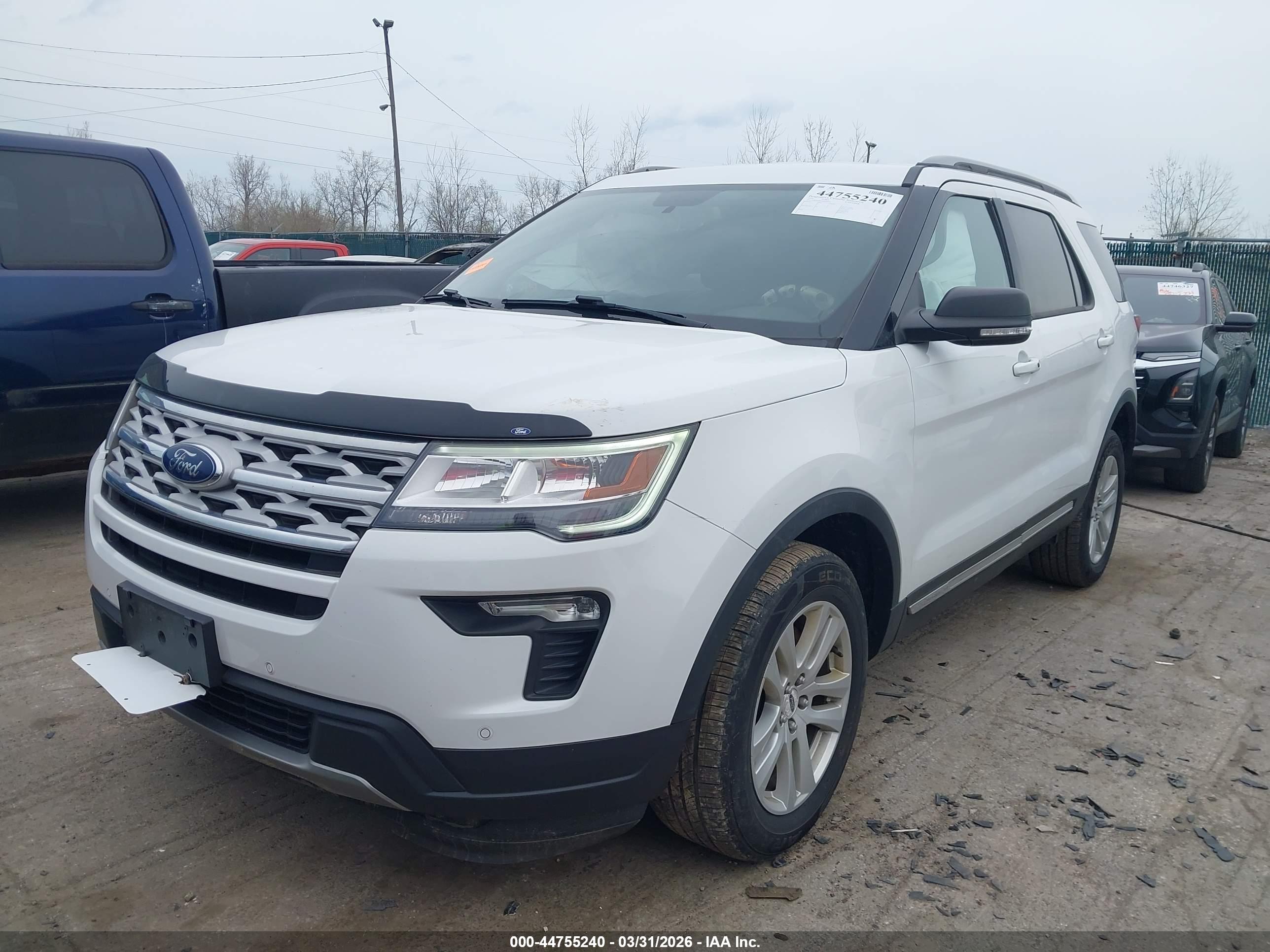 FORD EXPLORER image 2
