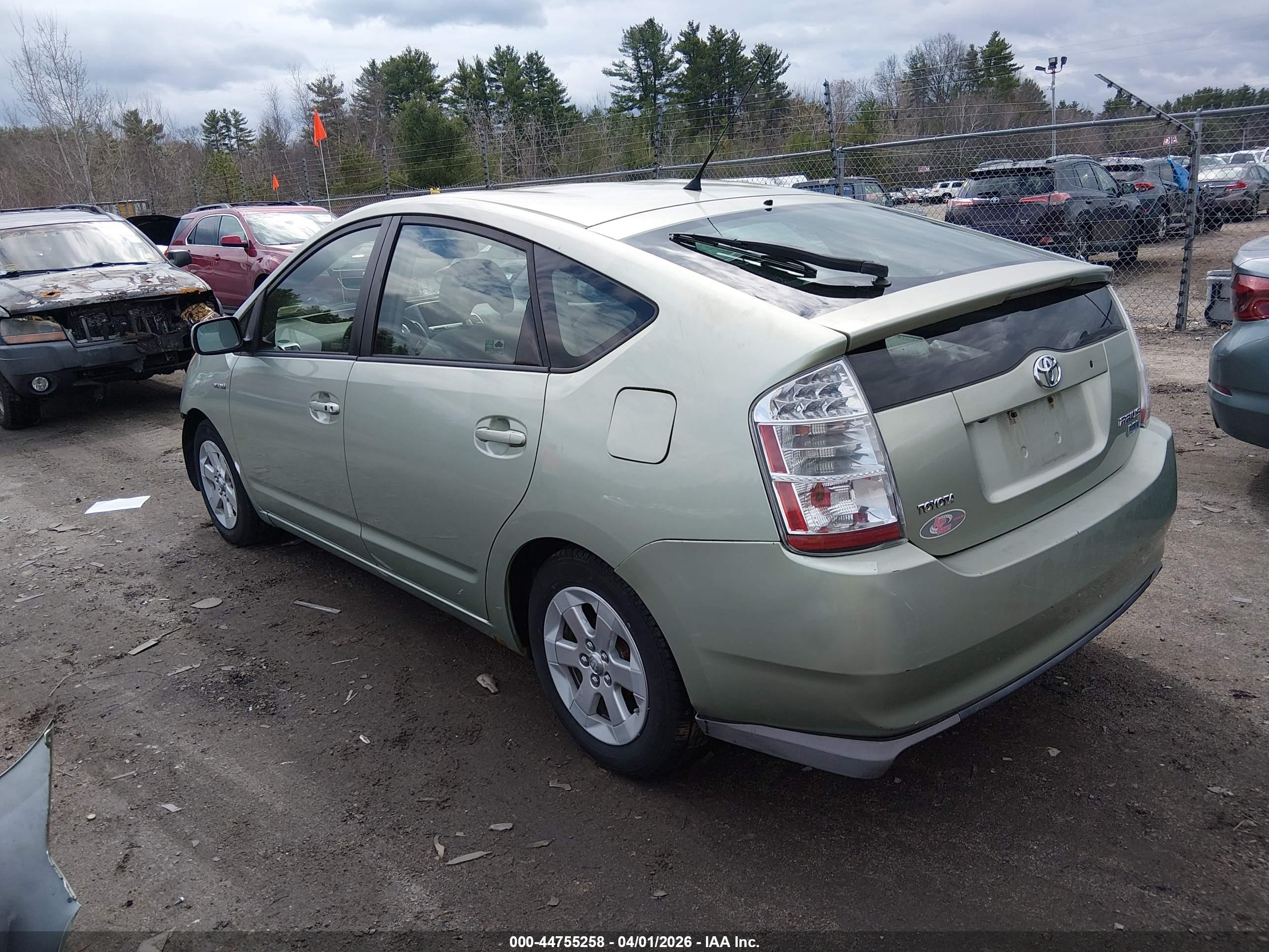 TOYOTA PRIUS image 3