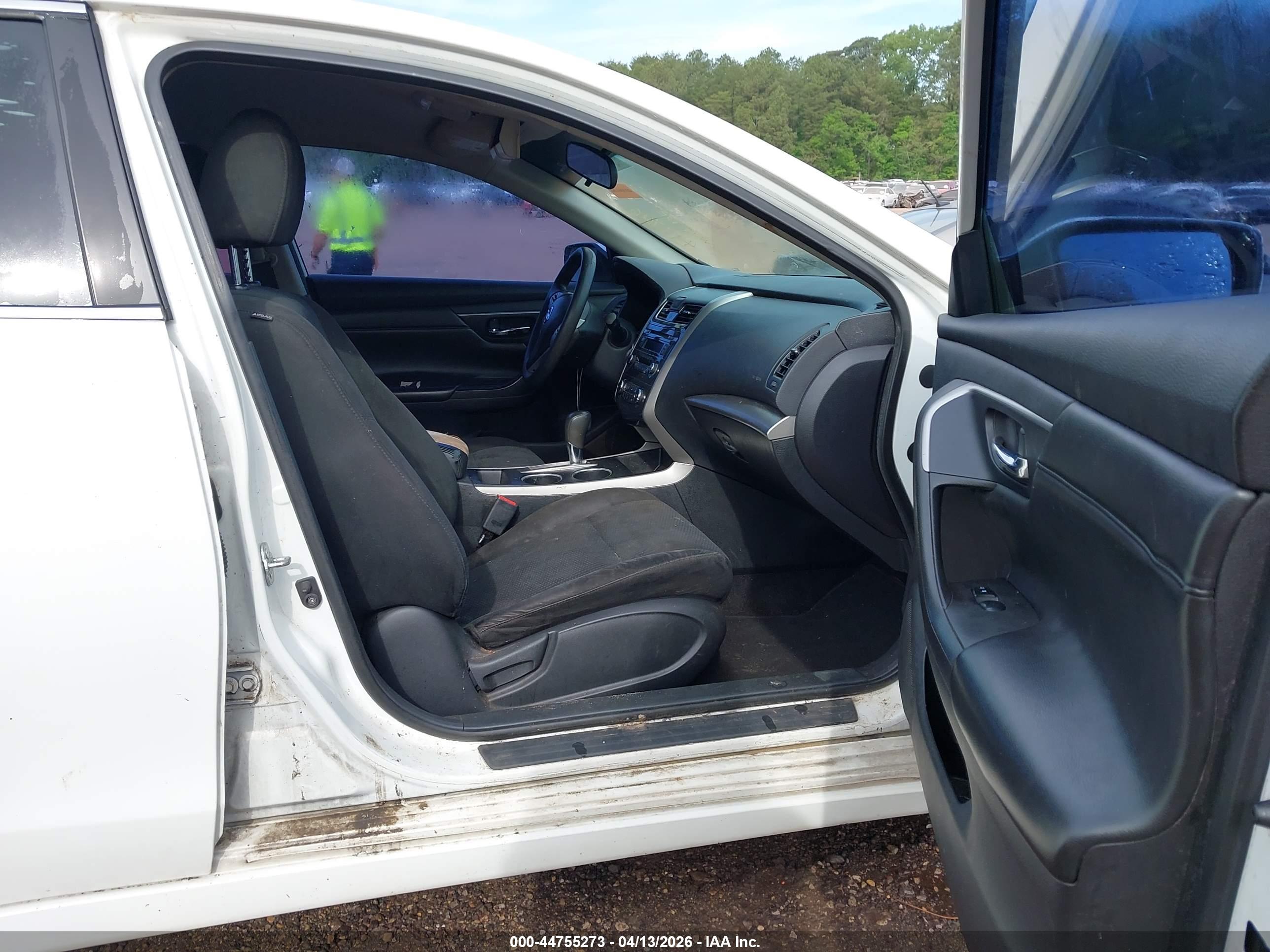 NISSAN ALTIMA image 5