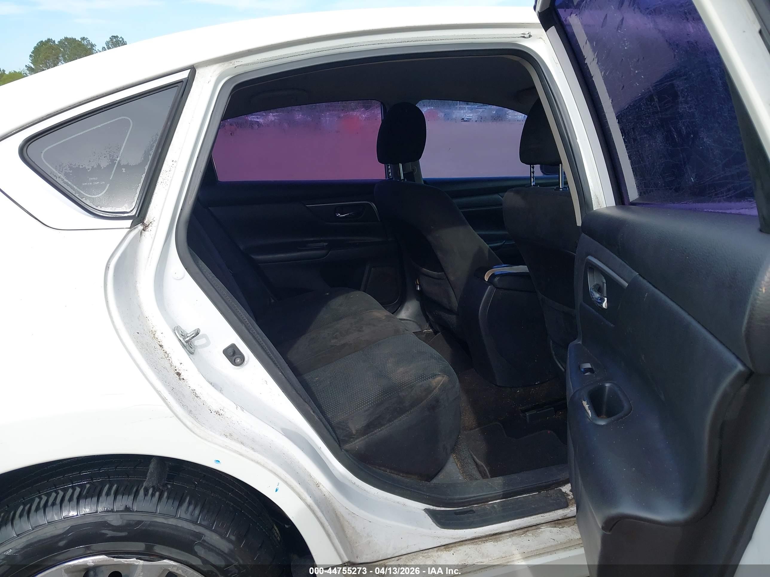 NISSAN ALTIMA image 8