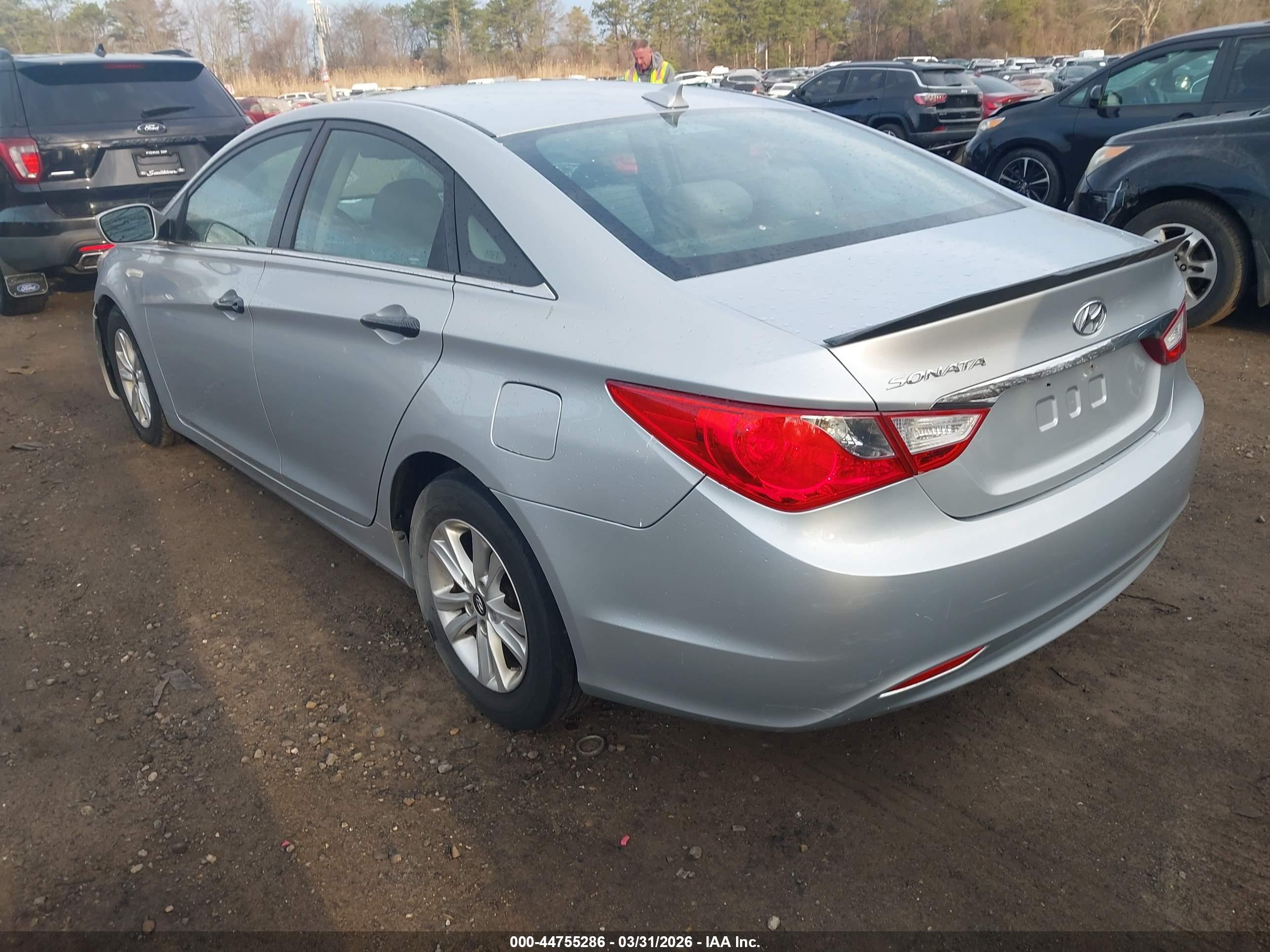 HYUNDAI SONATA image 3