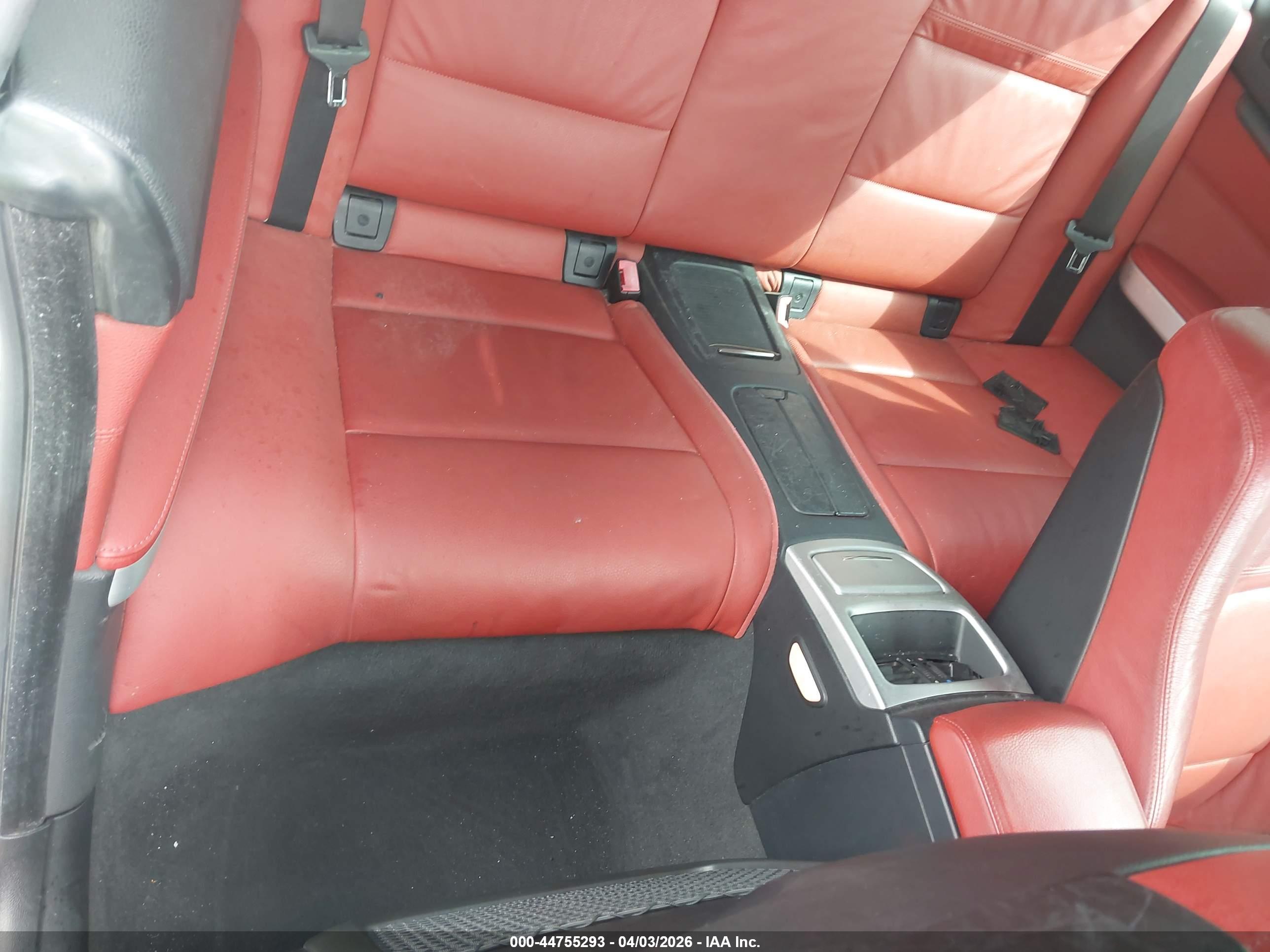 BMW 335I image 8