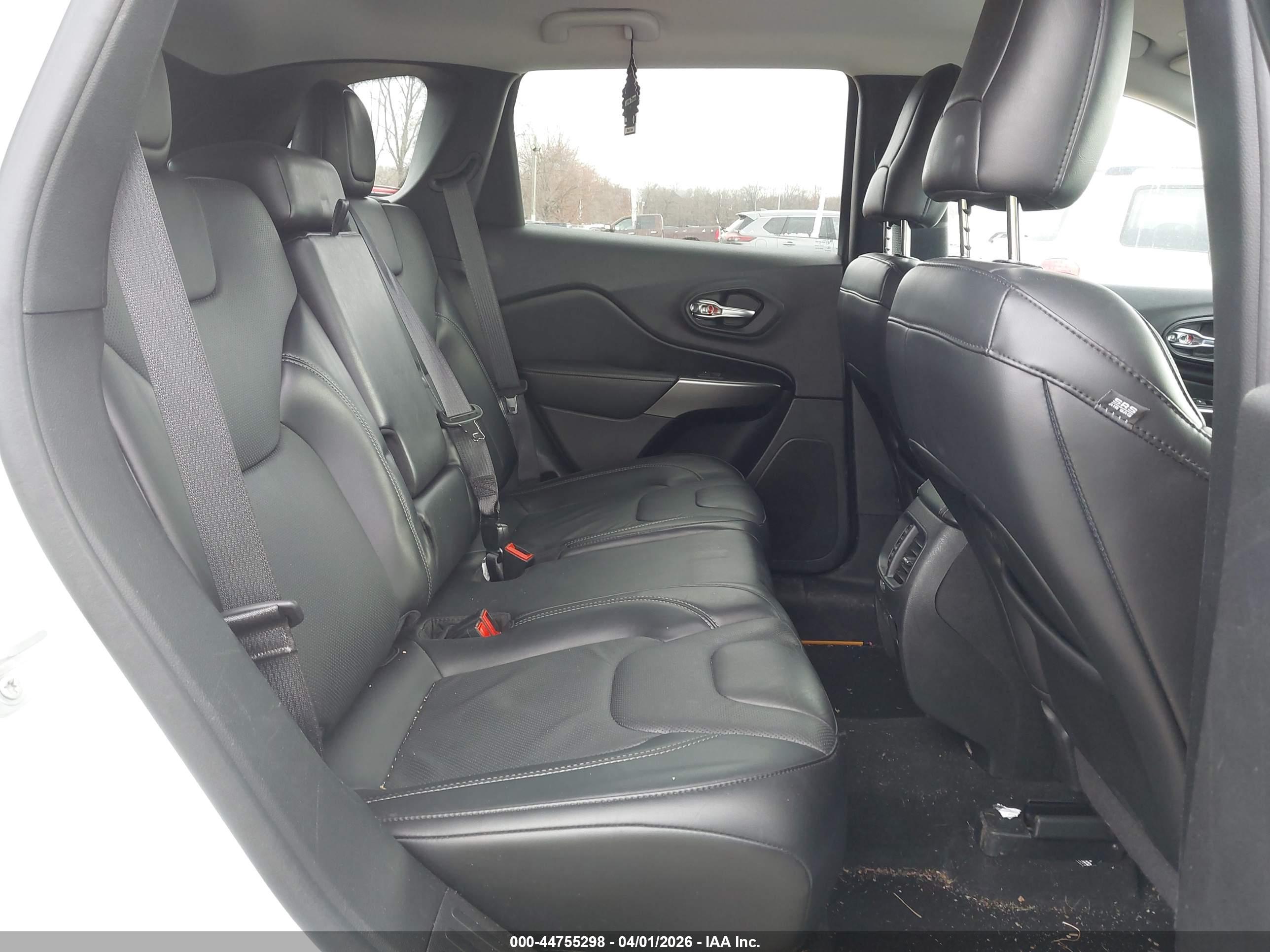 JEEP CHEROKEE image 8