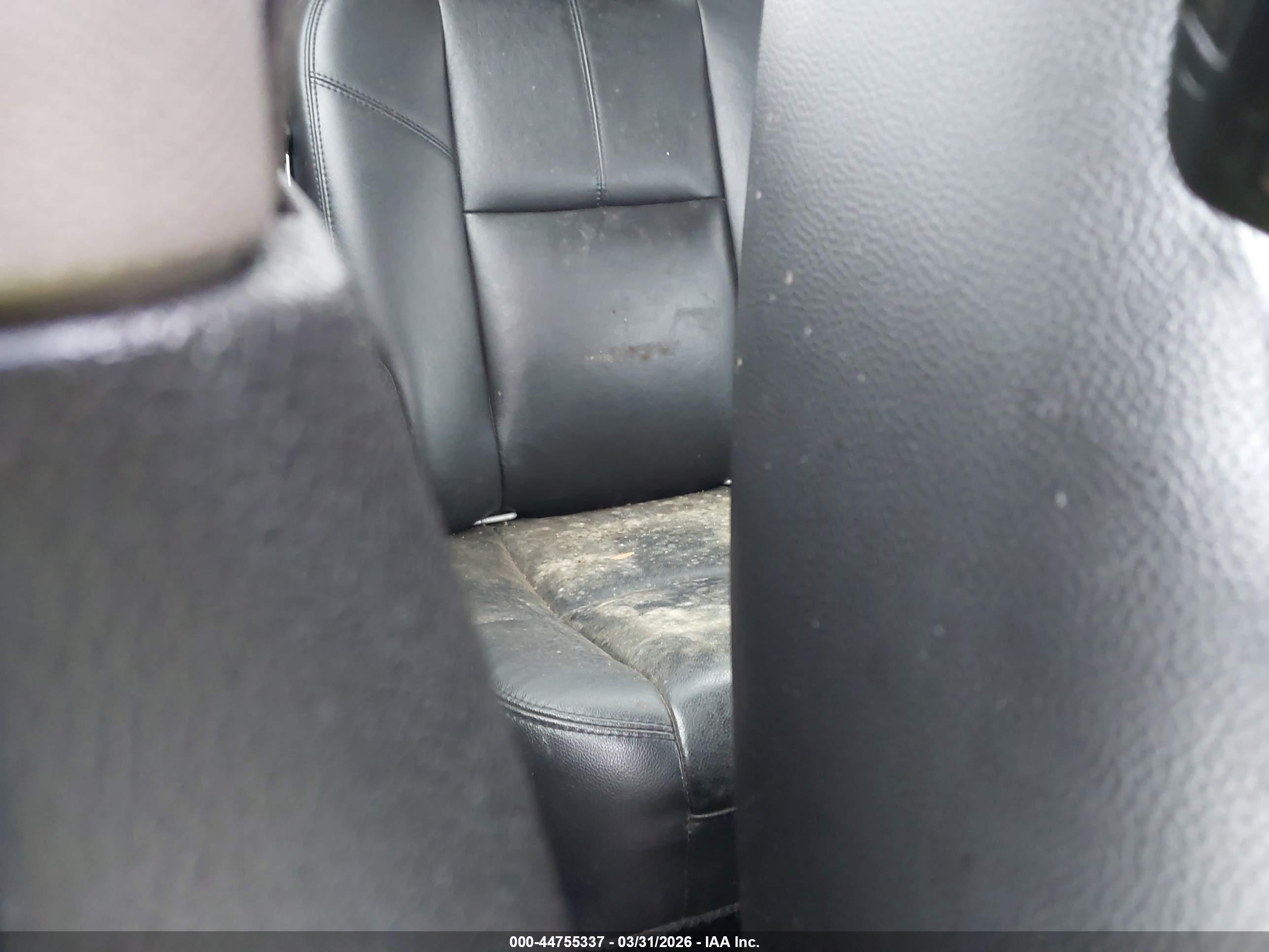 CHEVROLET SILVERADO image 6