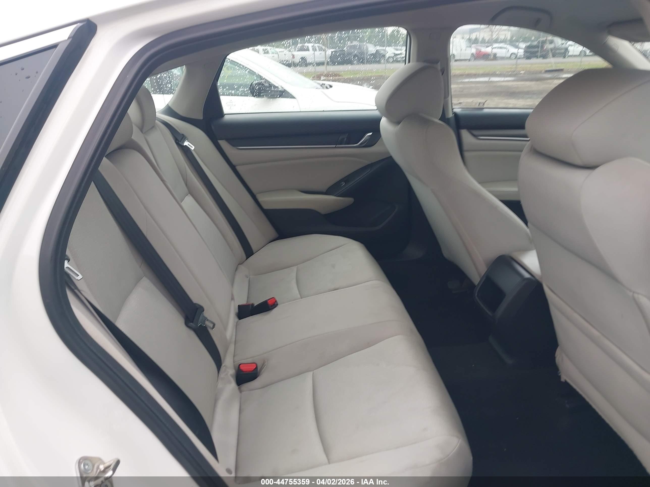 HONDA ACCORD image 8