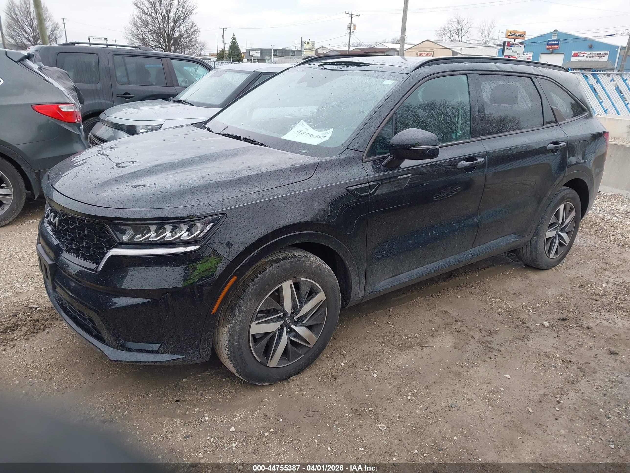 KIA SORENTO image 2