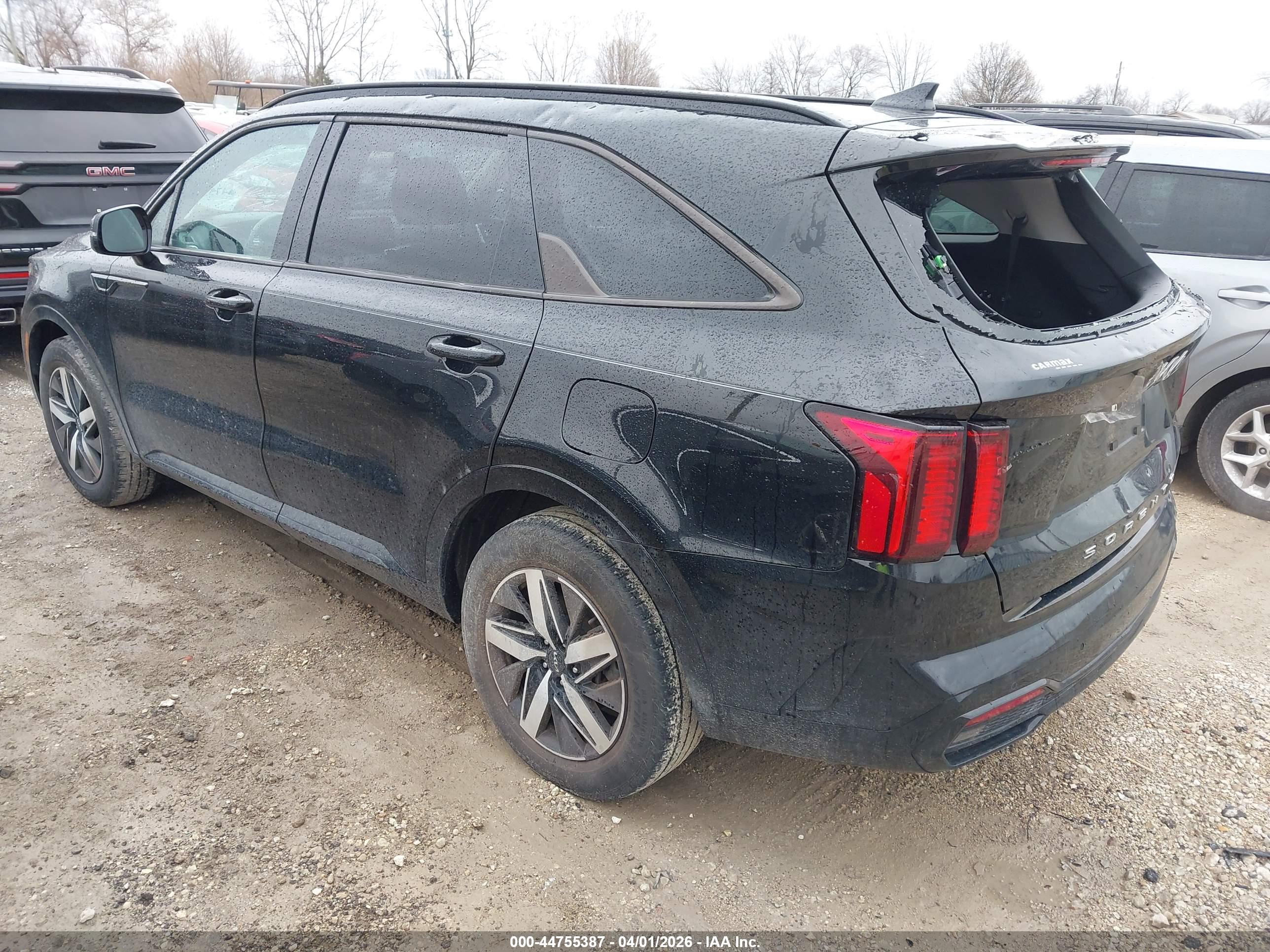 KIA SORENTO image 3