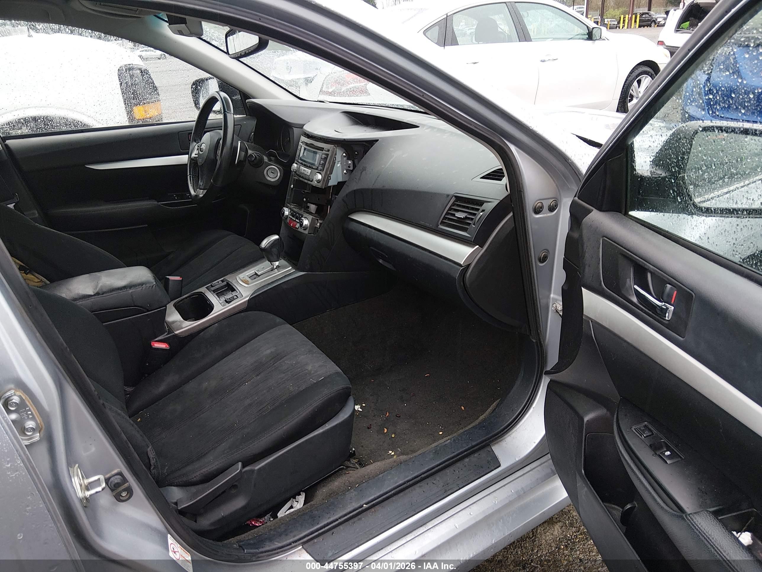 SUBARU LEGACY image 5