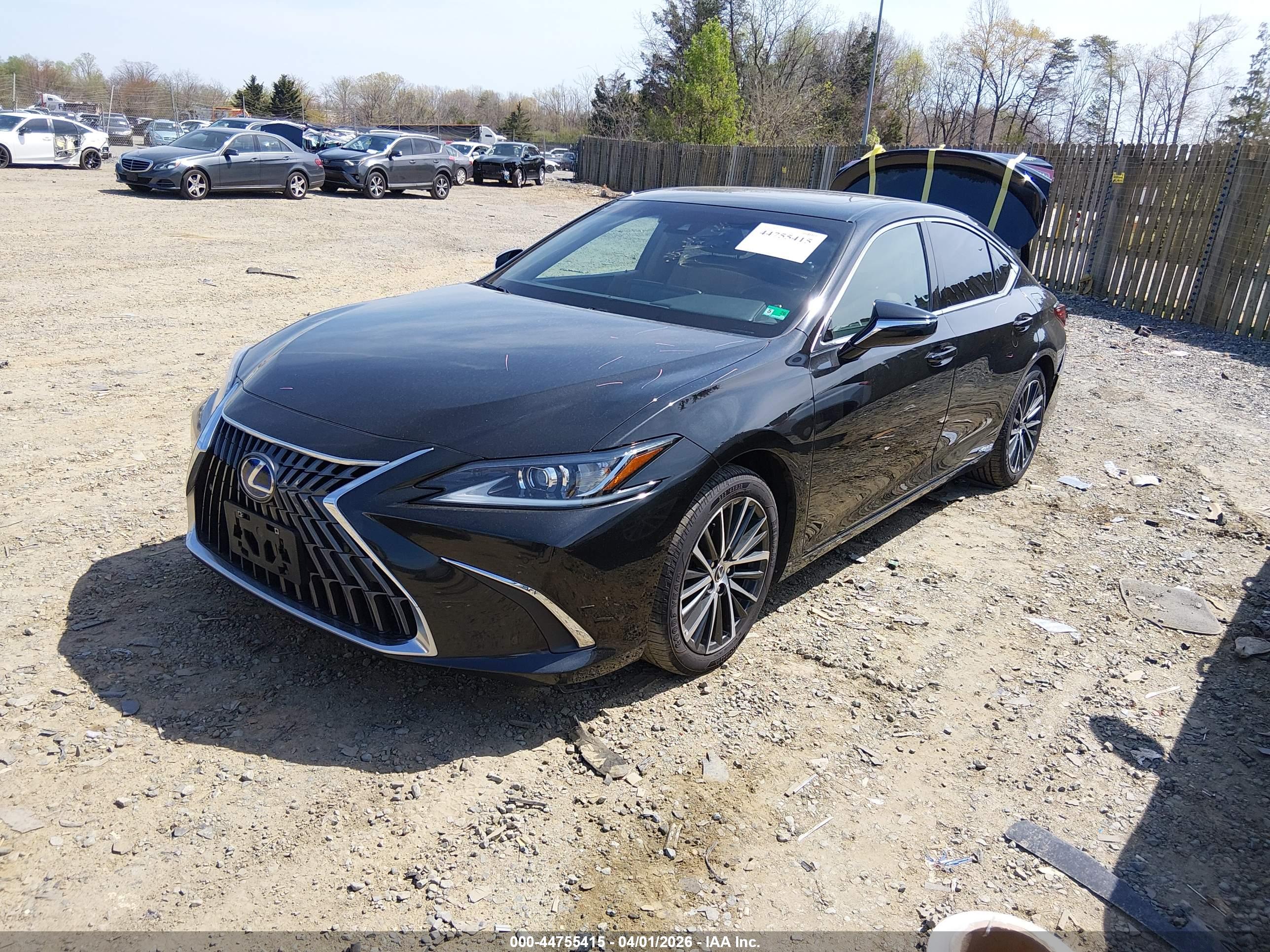 LEXUS ES image 2