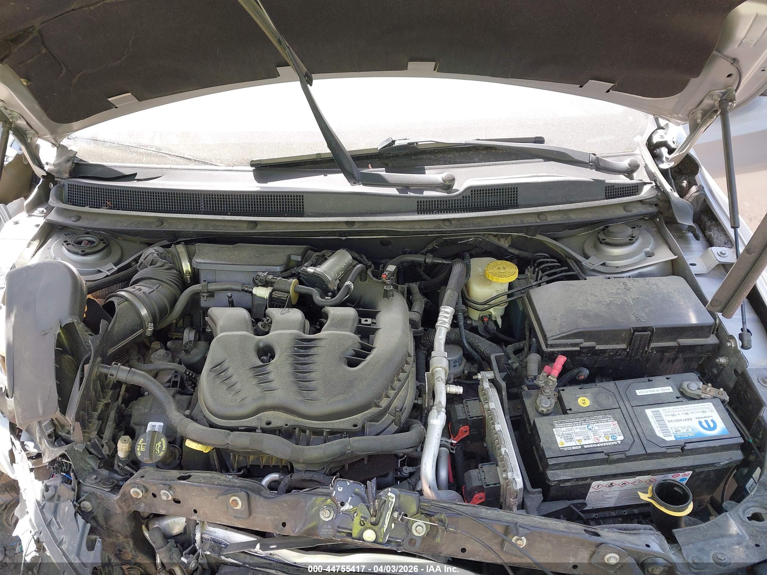 CHRYSLER 200 image 10