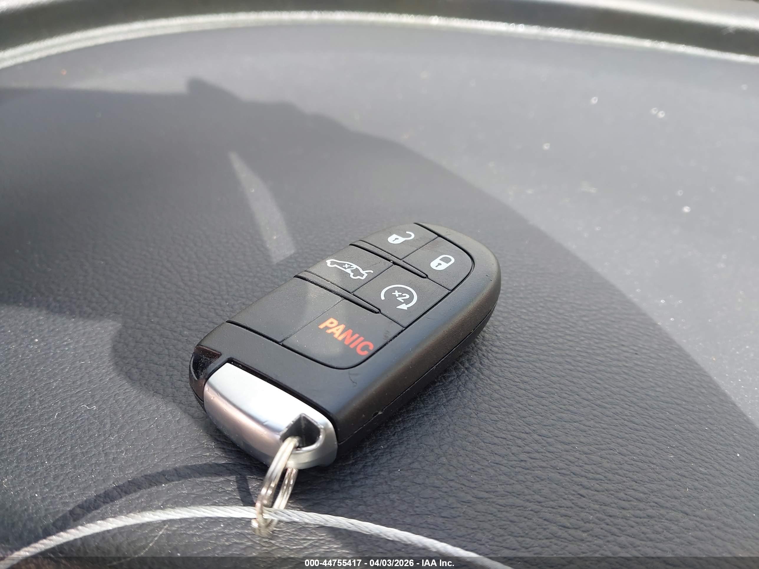 CHRYSLER 200 image 11