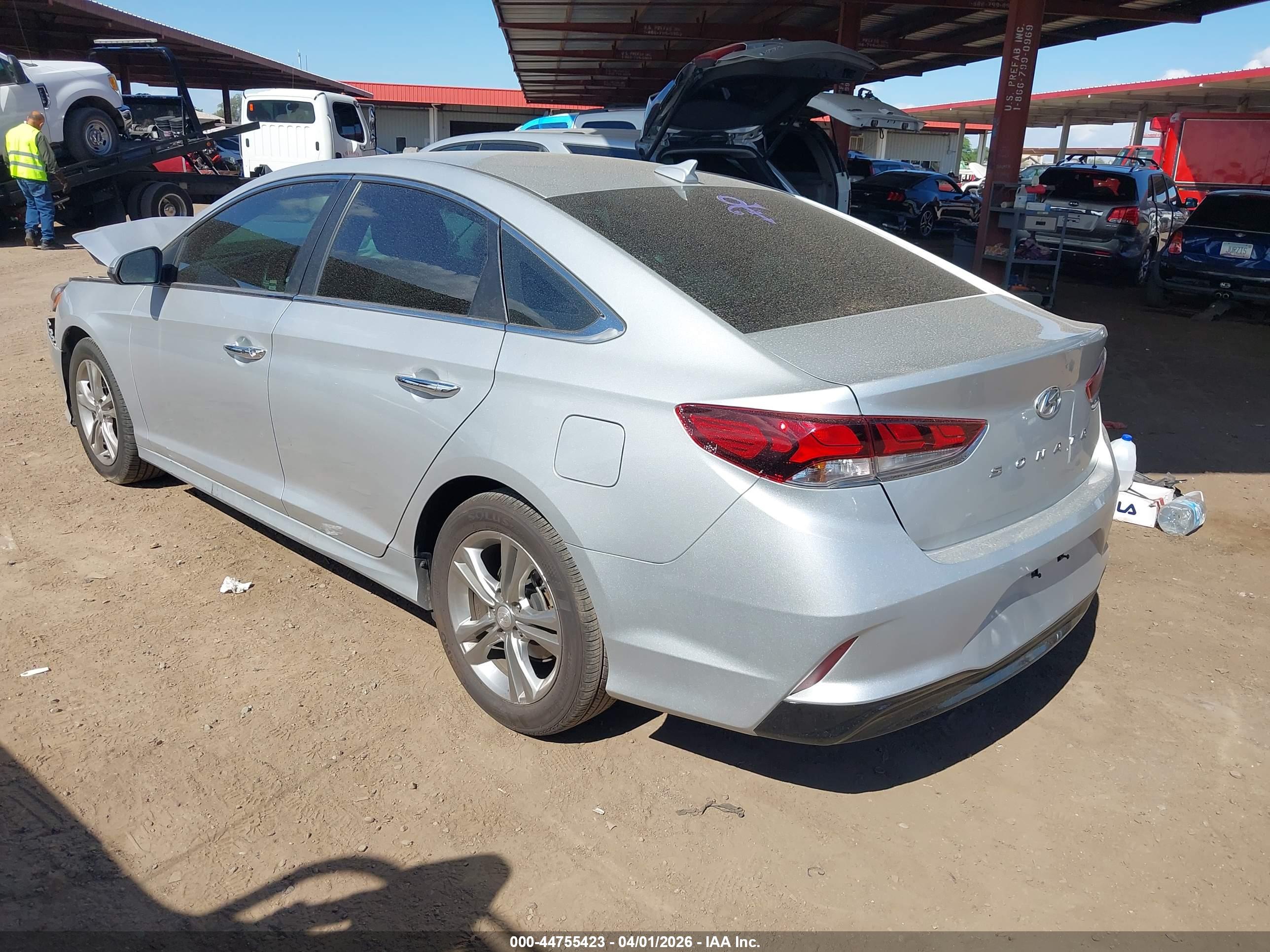 HYUNDAI SONATA image 3