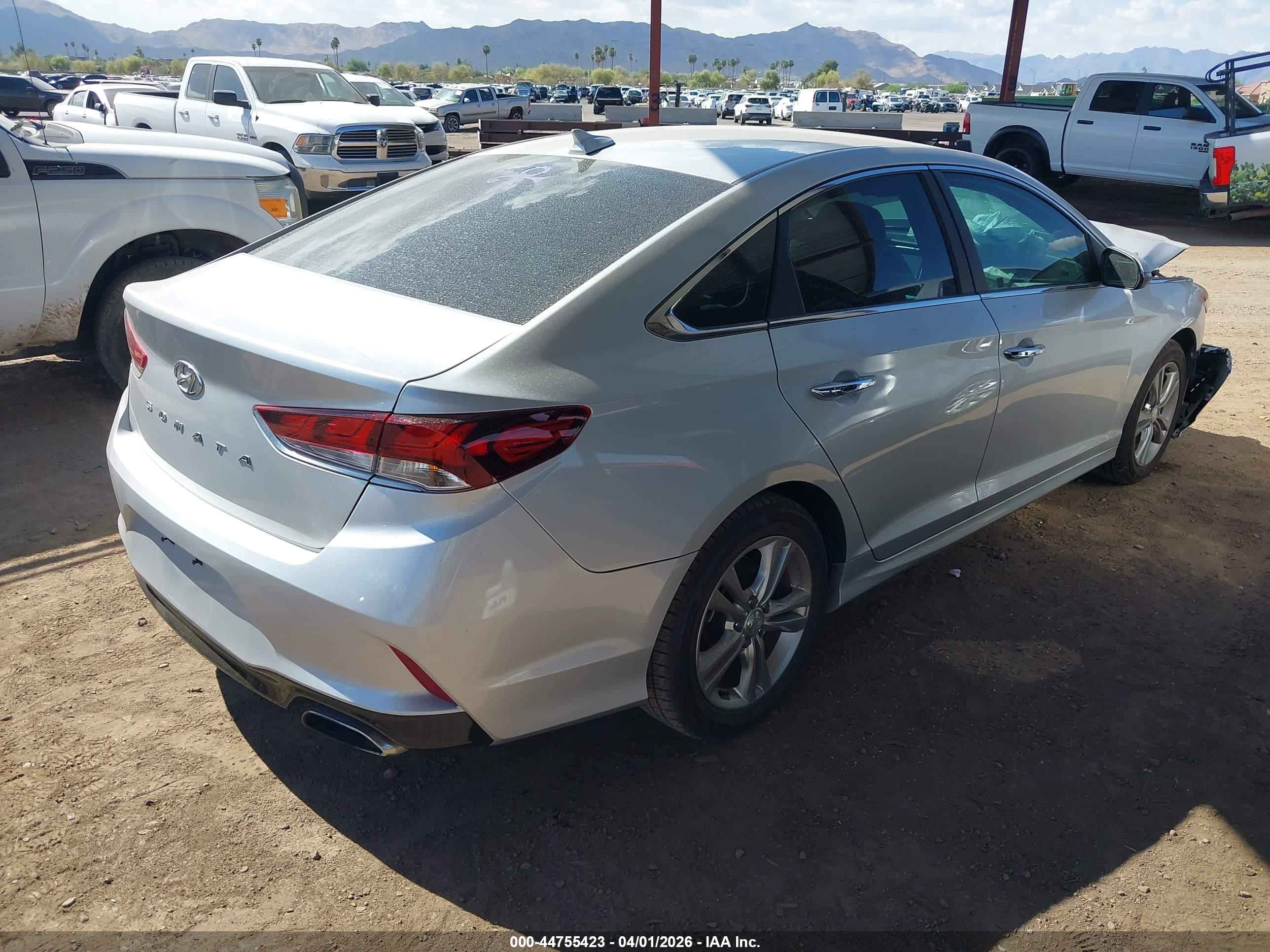 HYUNDAI SONATA image 4
