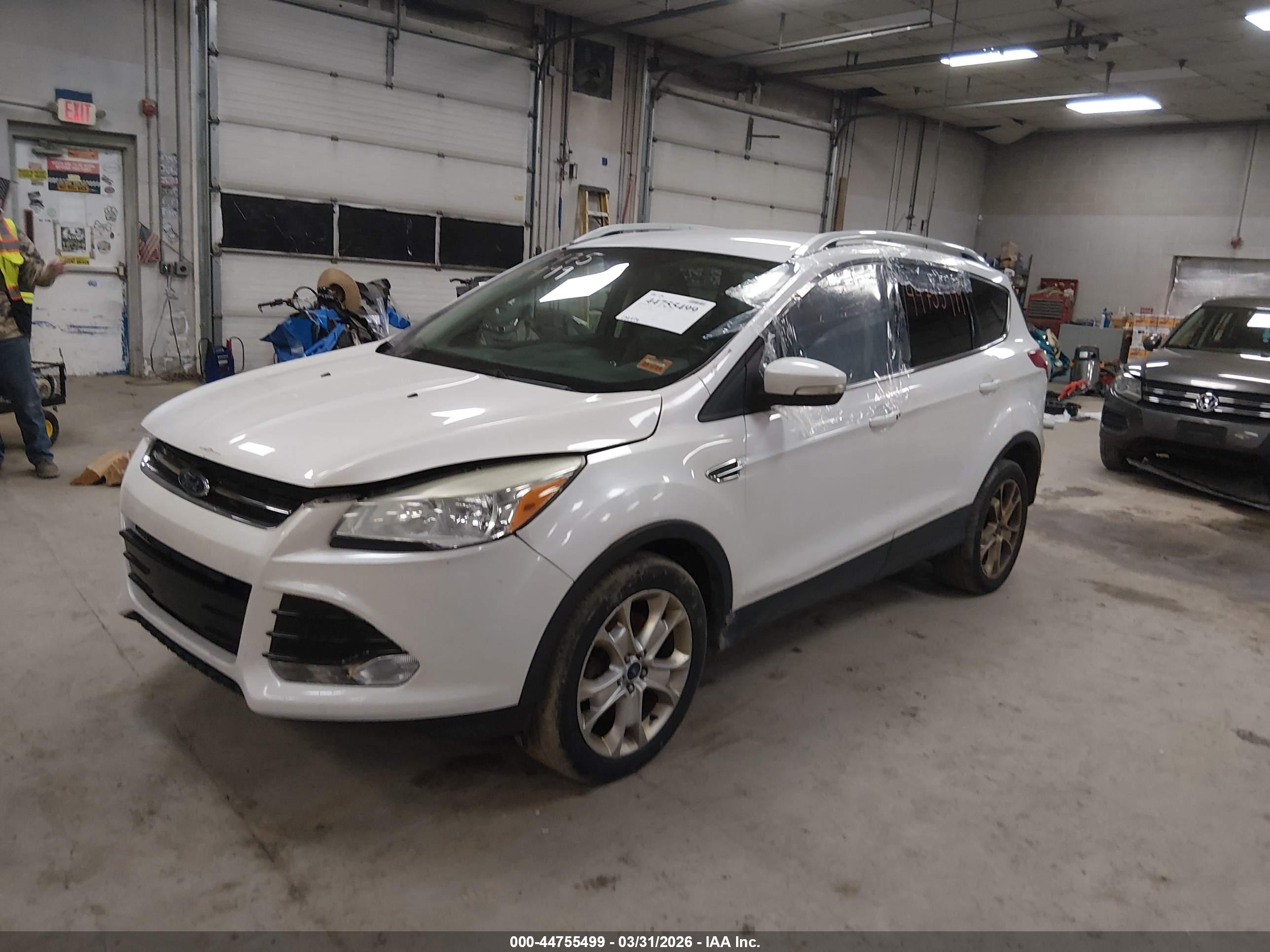 FORD ESCAPE image 2