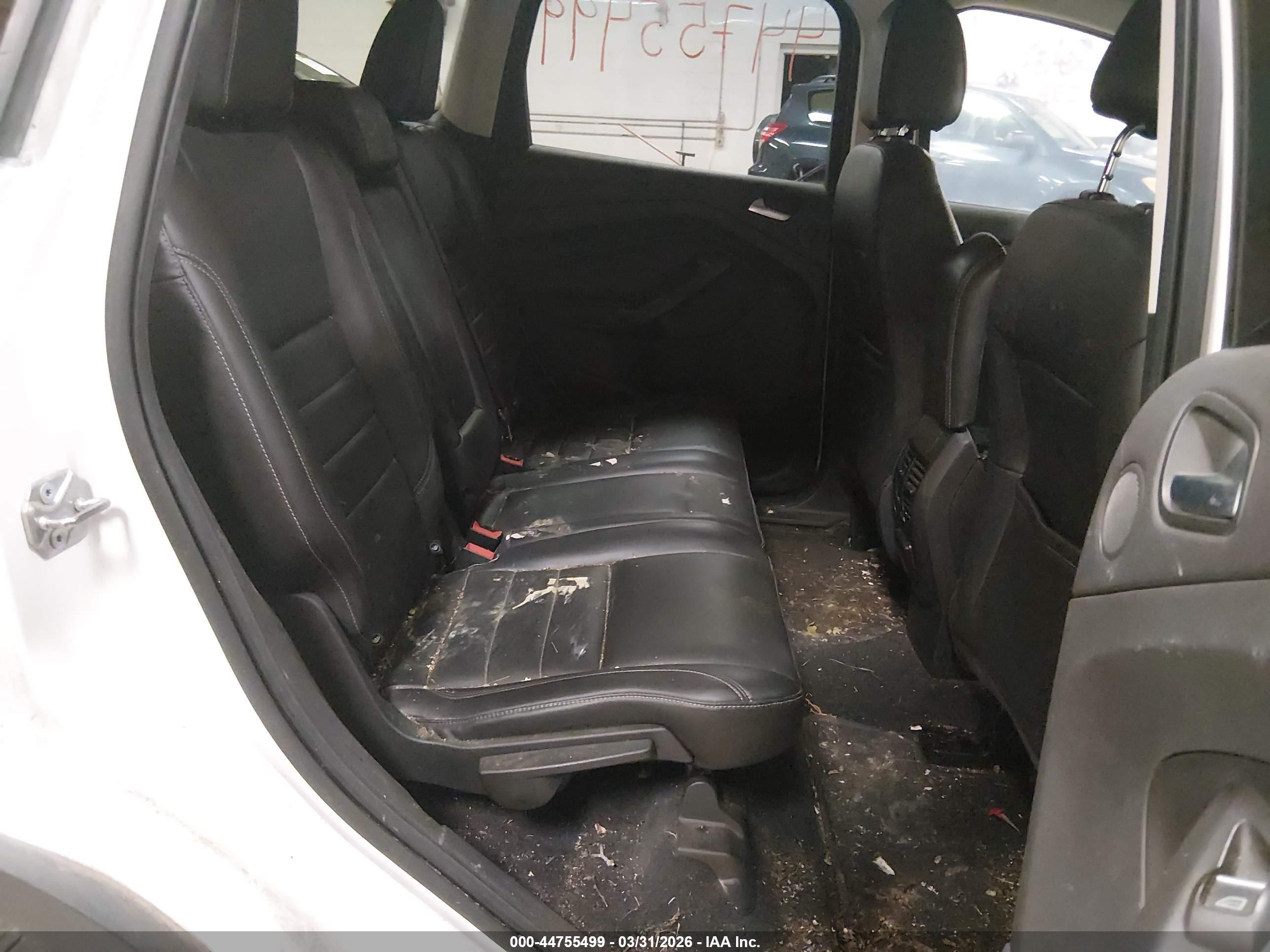 FORD ESCAPE image 8