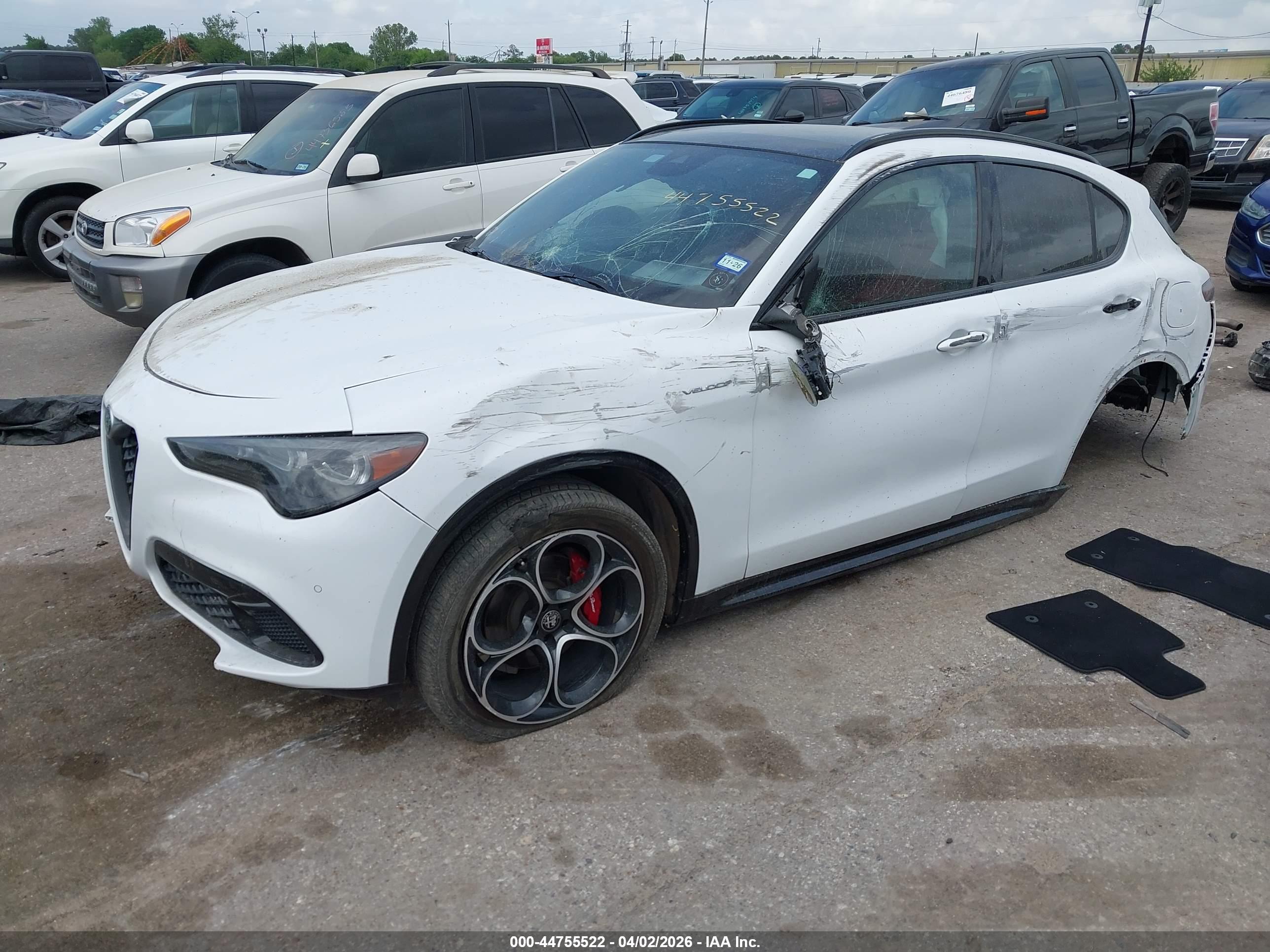 ALFA ROMEO image 2