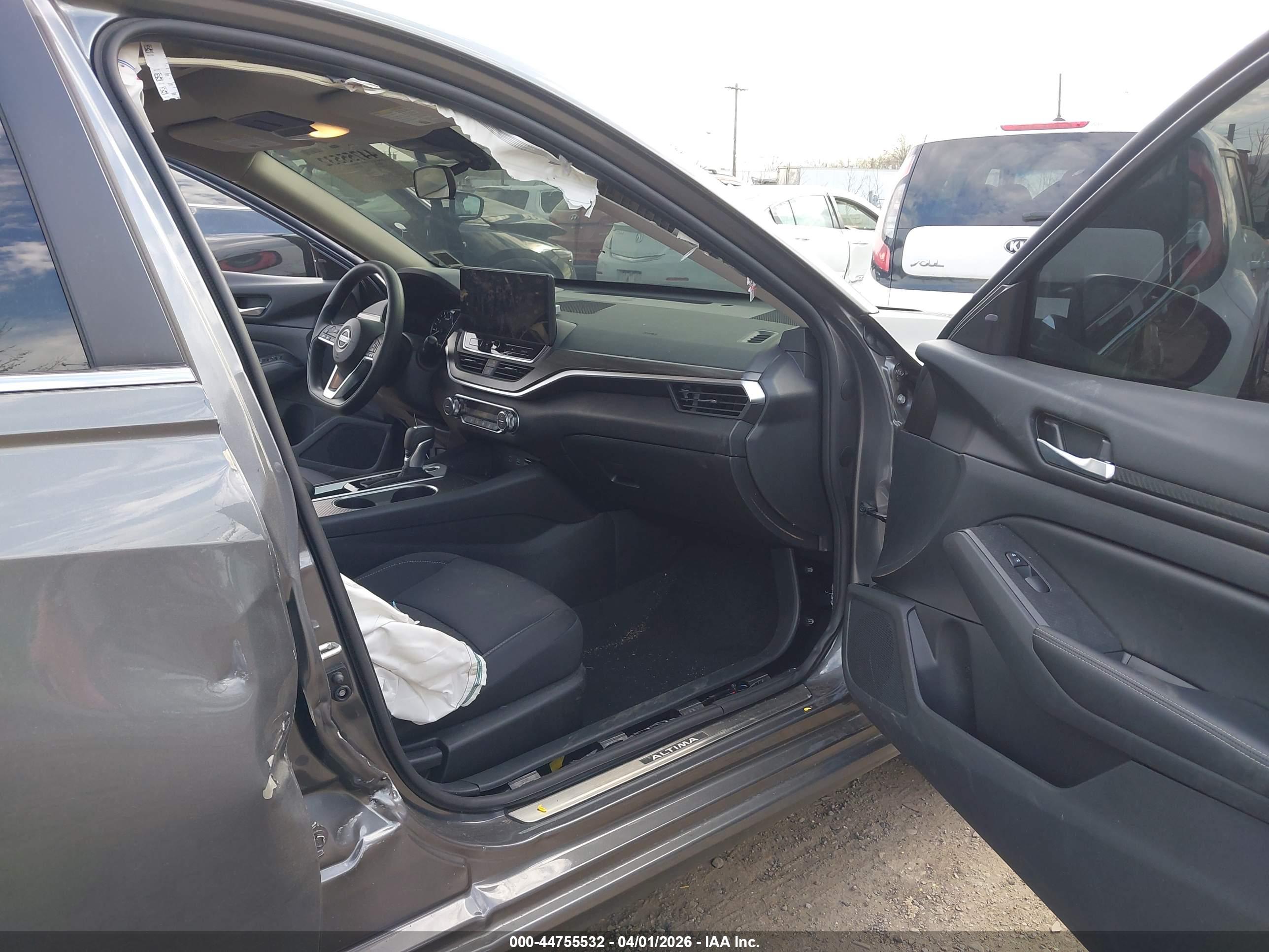NISSAN ALTIMA image 5