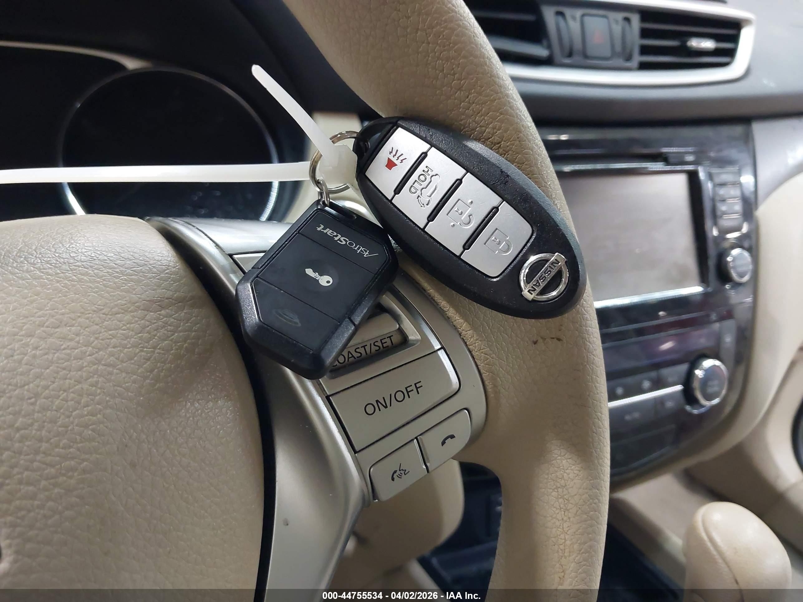 NISSAN ROGUE image 11