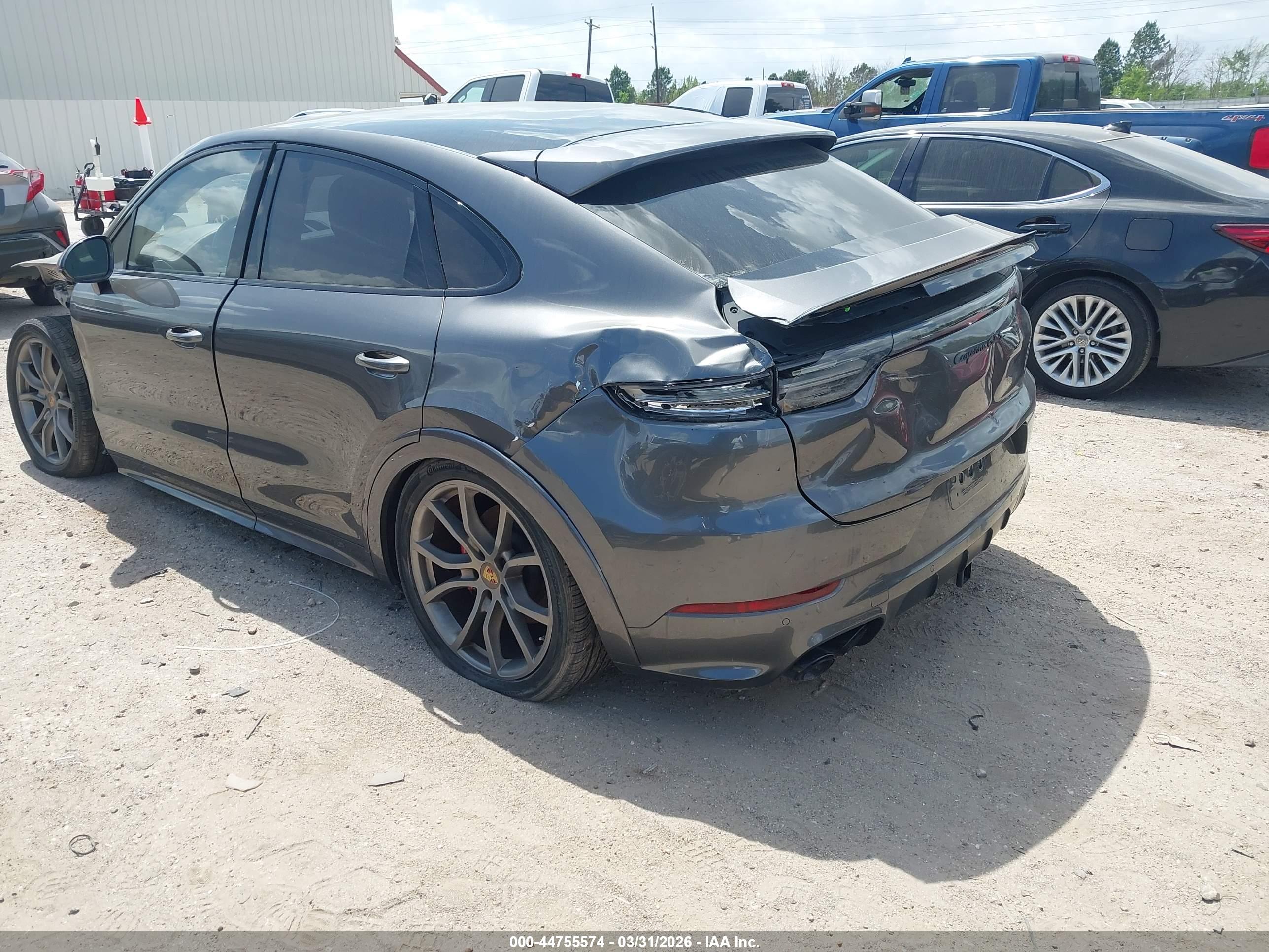 PORSCHE CAYENNE image 3