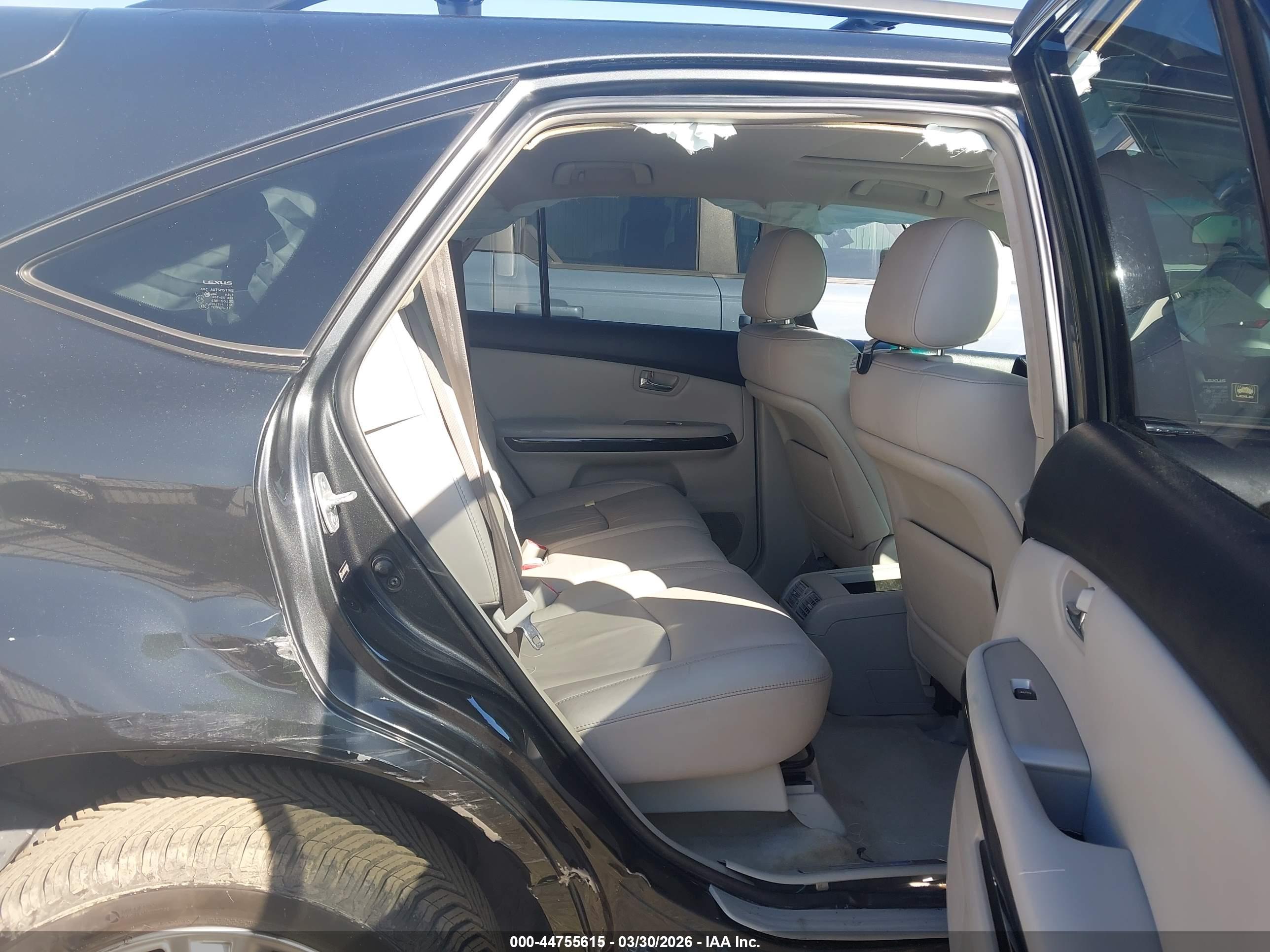 LEXUS RX image 8