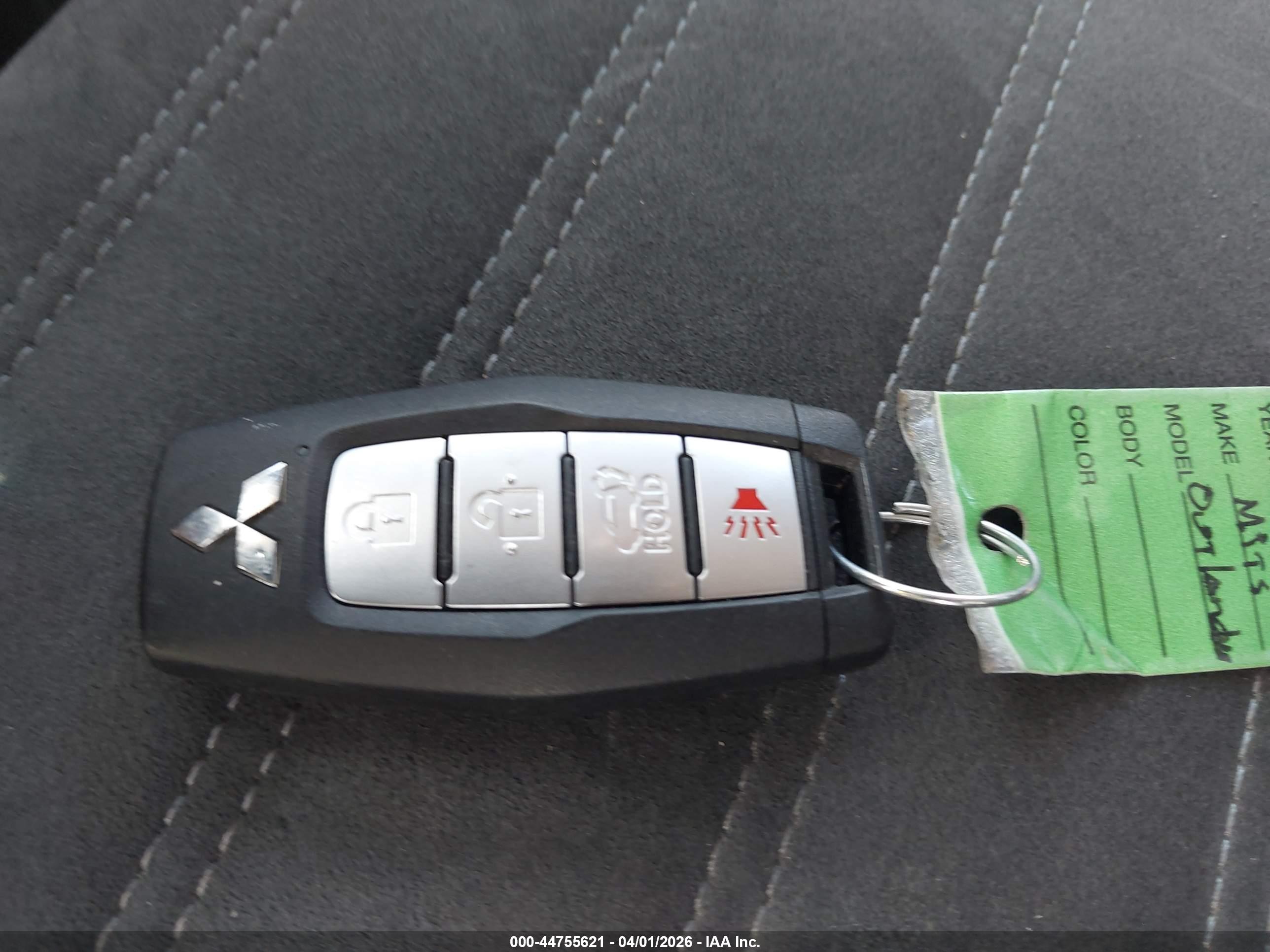 MITSUBISHI OUTLANDER image 11