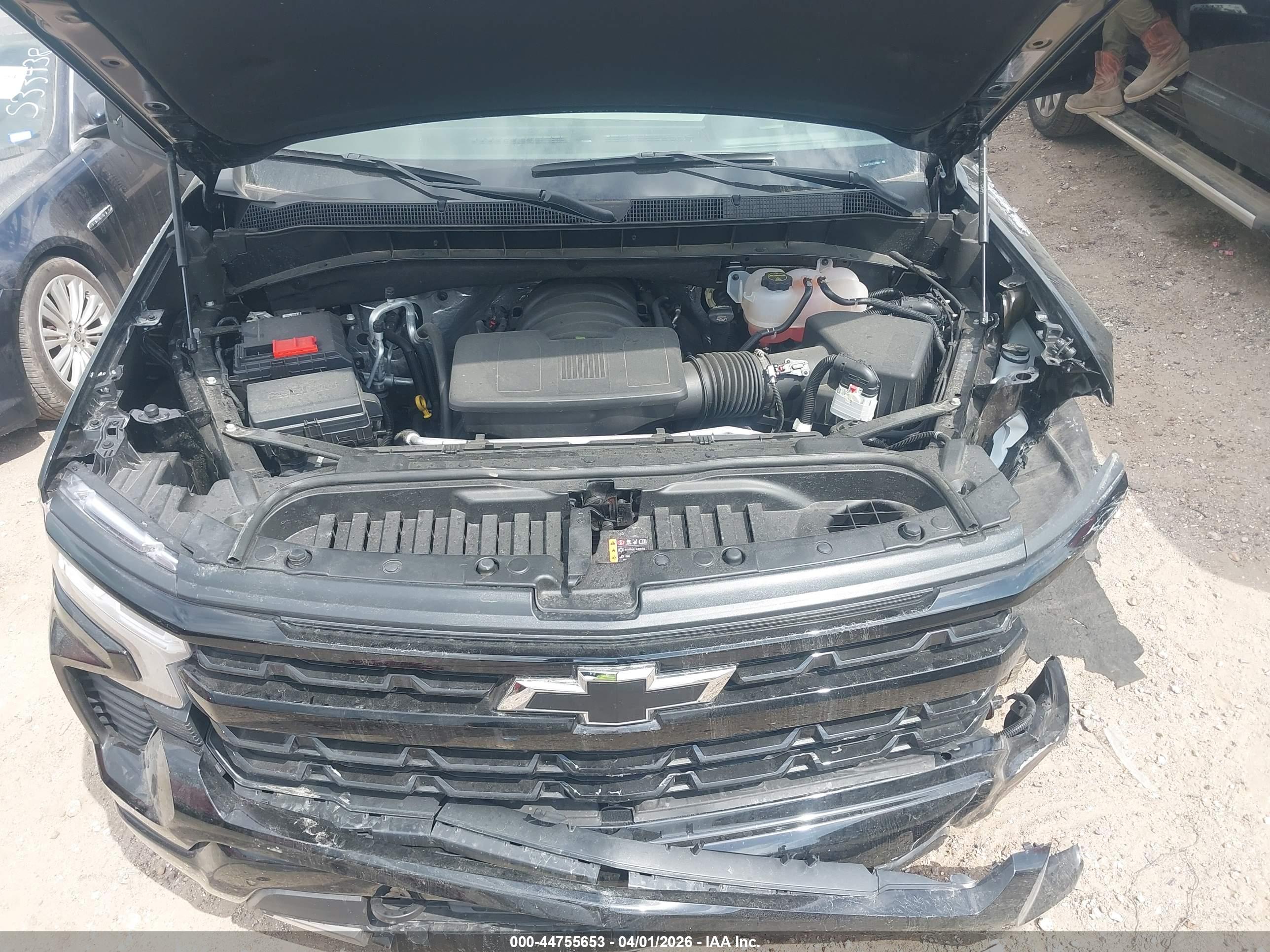 CHEVROLET SILVERADO image 10