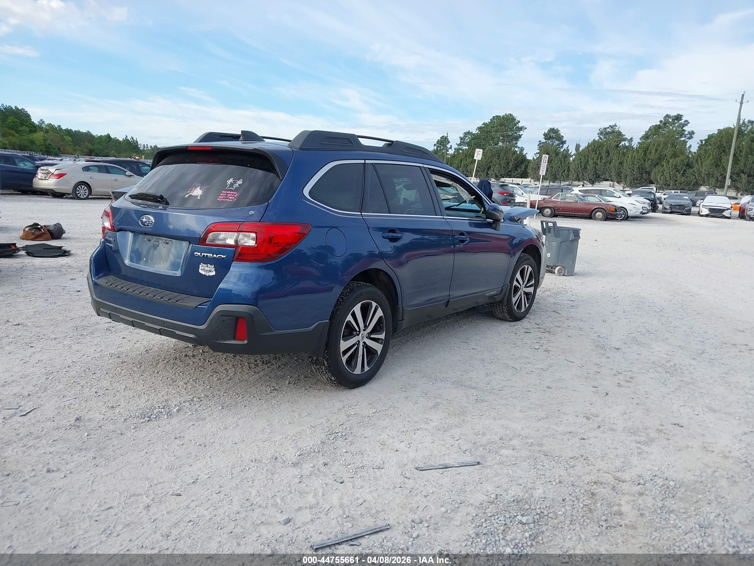 SUBARU OUTBACK image 4