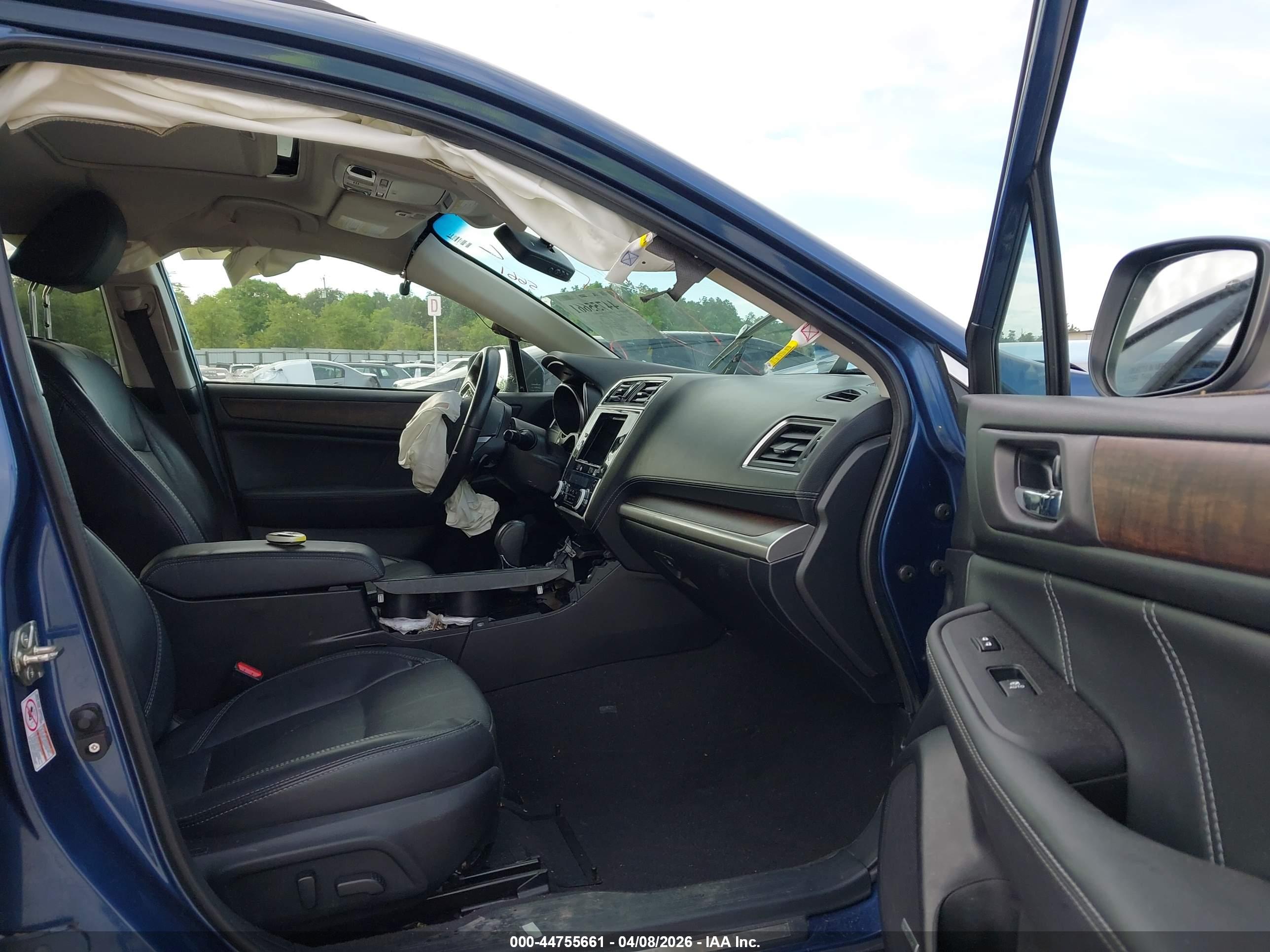 SUBARU OUTBACK image 5
