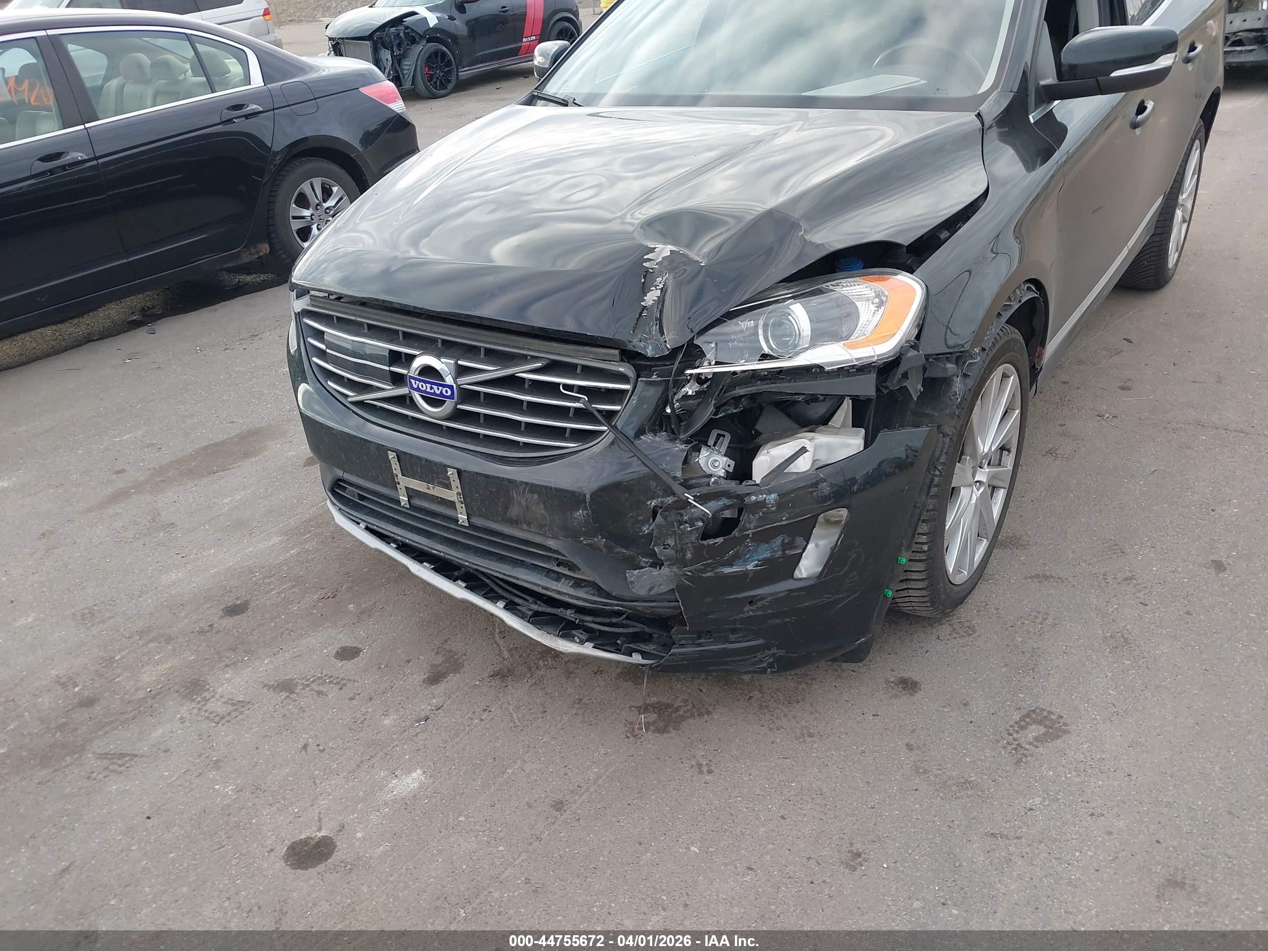 VOLVO XC60 image 6
