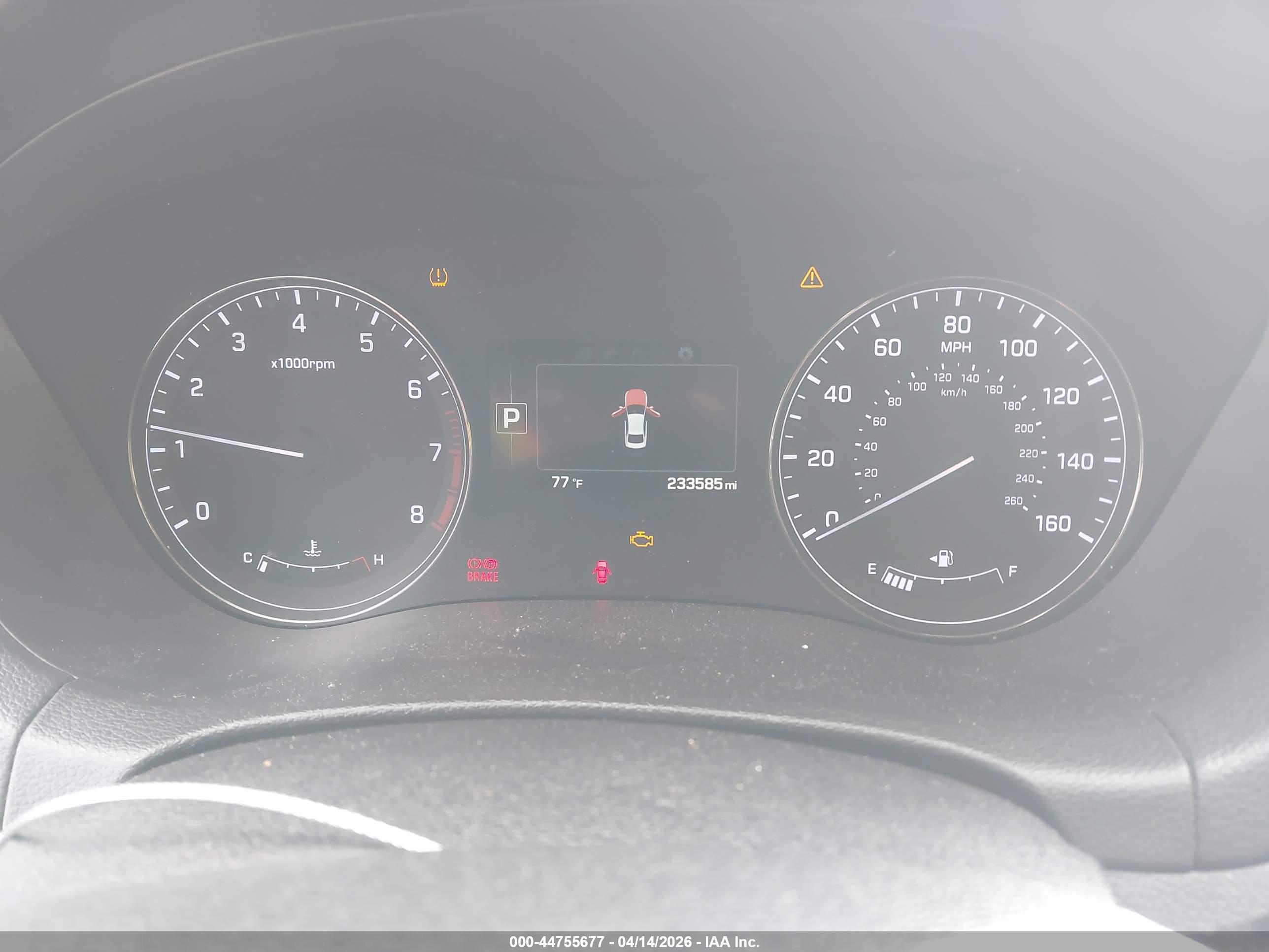 HYUNDAI GENESIS image 7