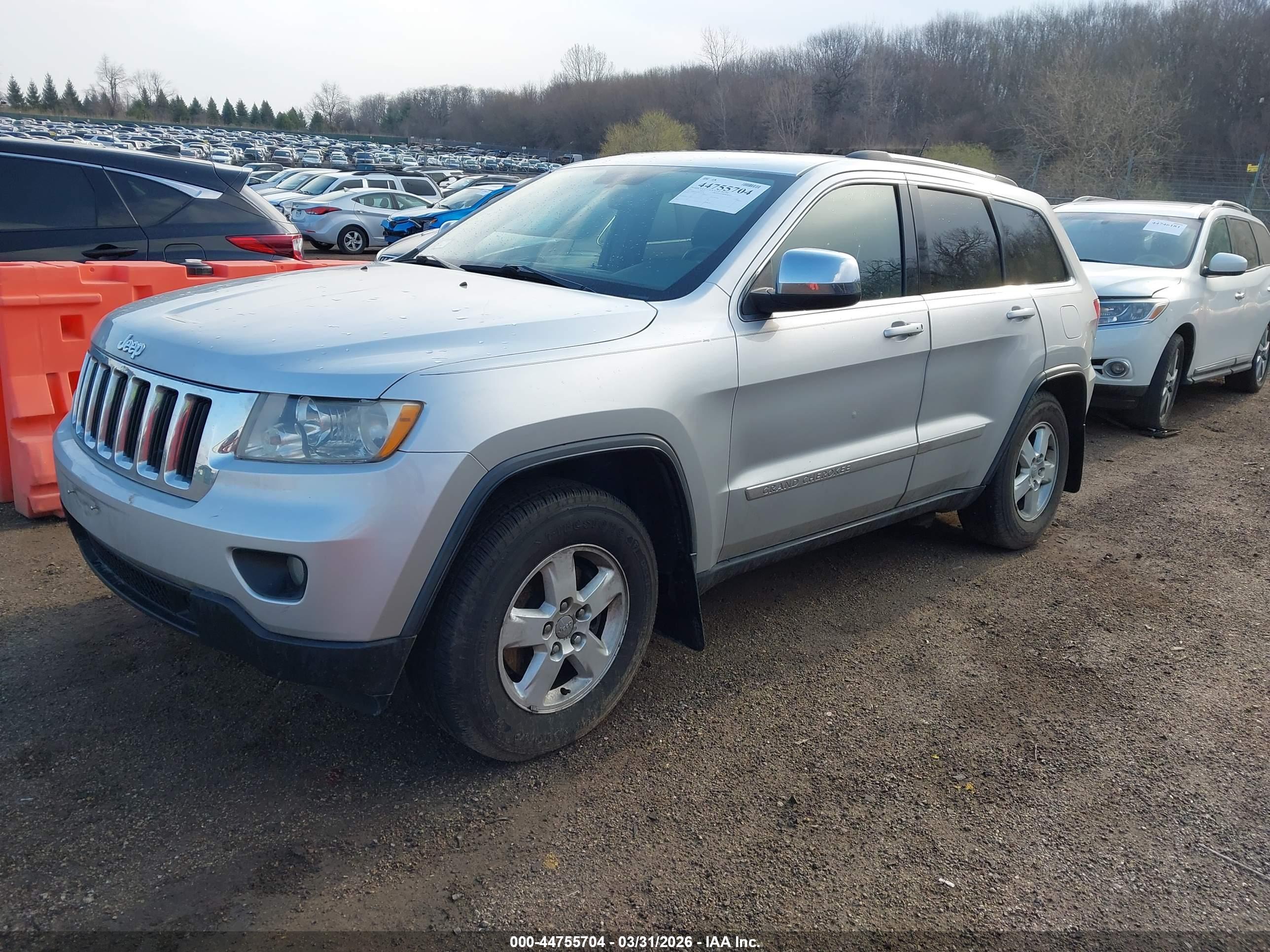 JEEP GRAND image 2