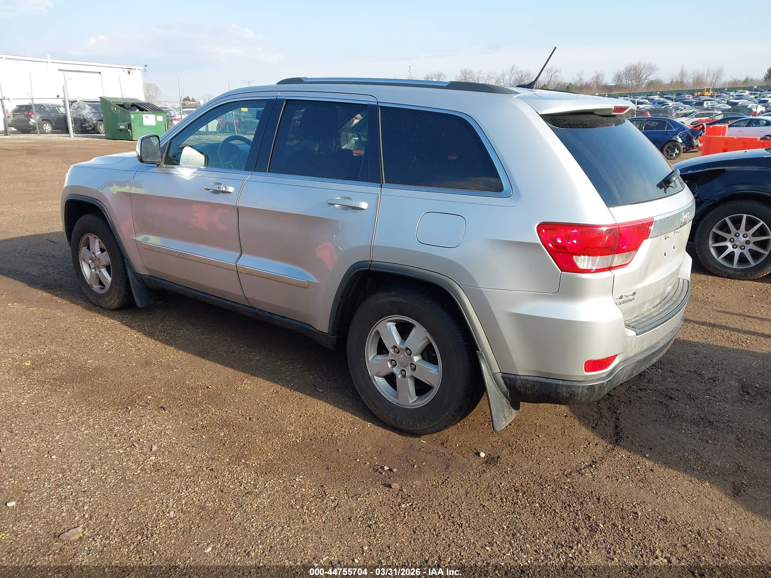 JEEP GRAND image 3