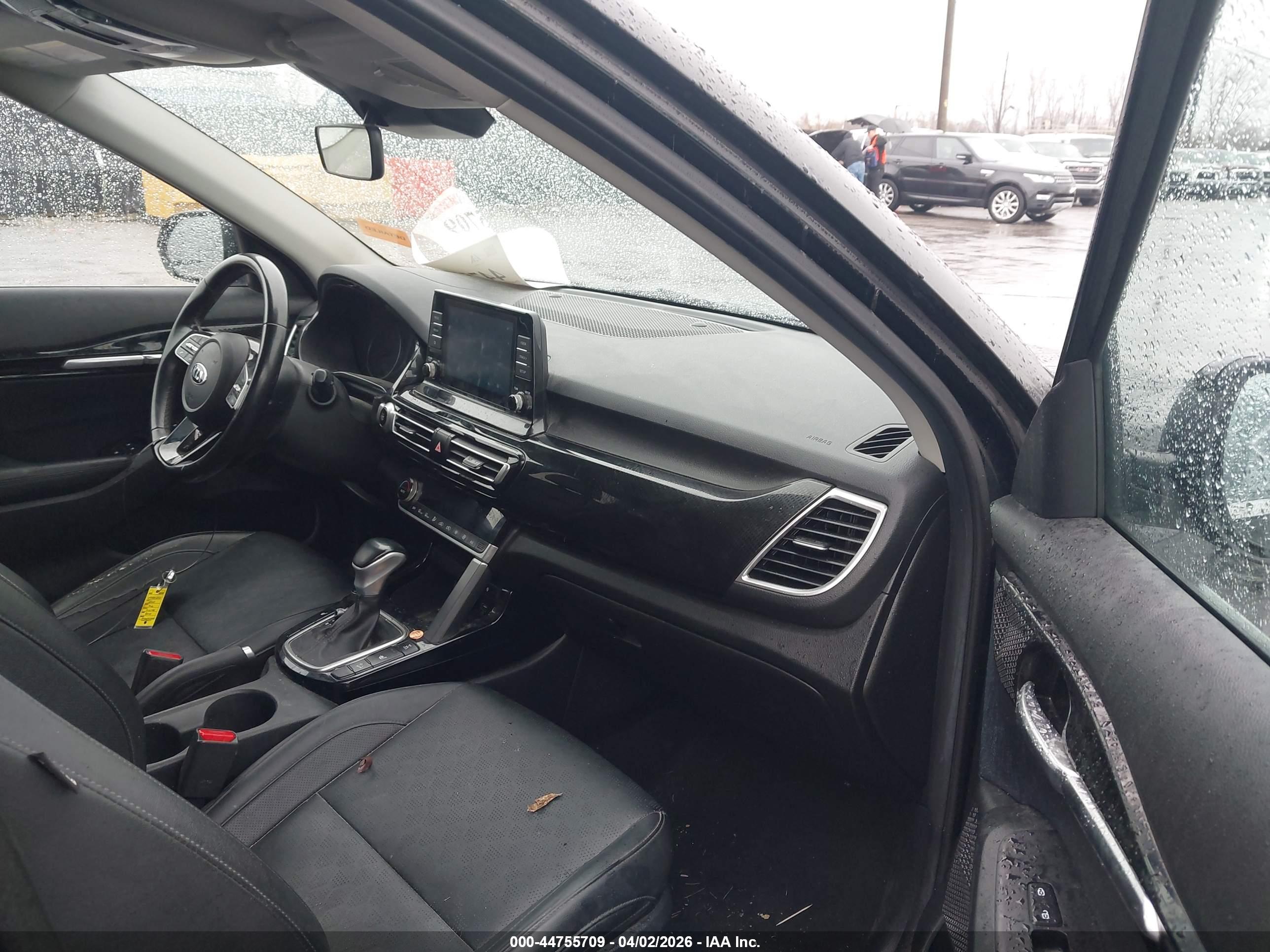 KIA SELTOS image 5