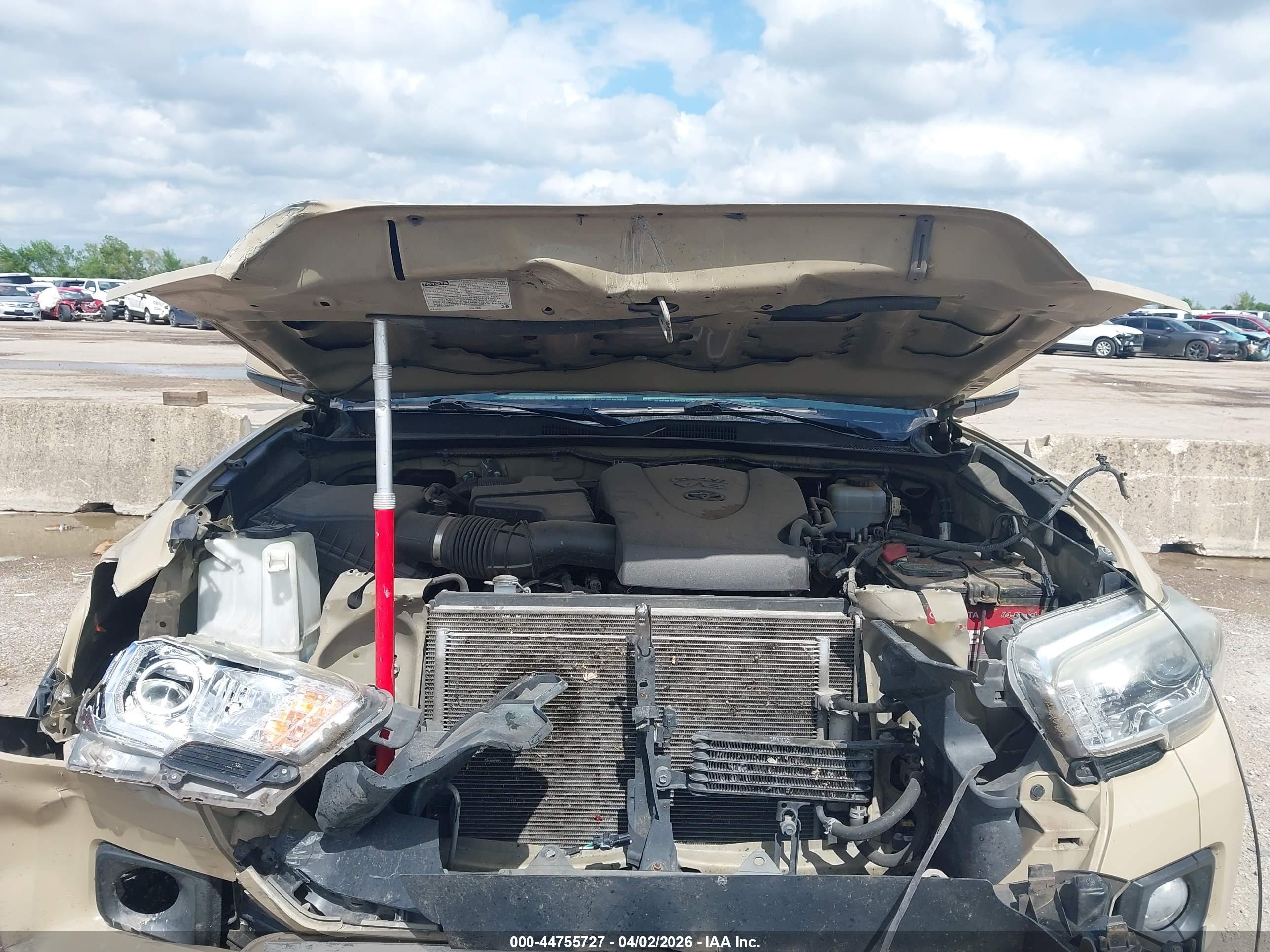 TOYOTA TACOMA image 10