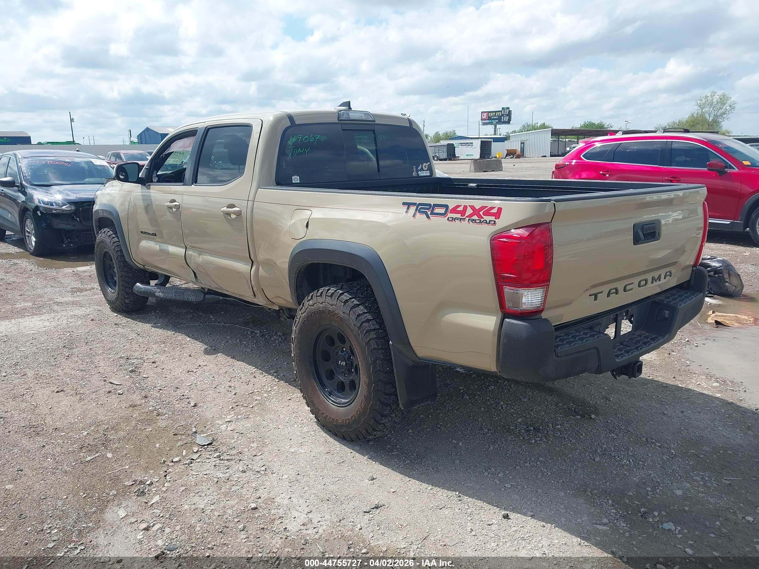 TOYOTA TACOMA image 3