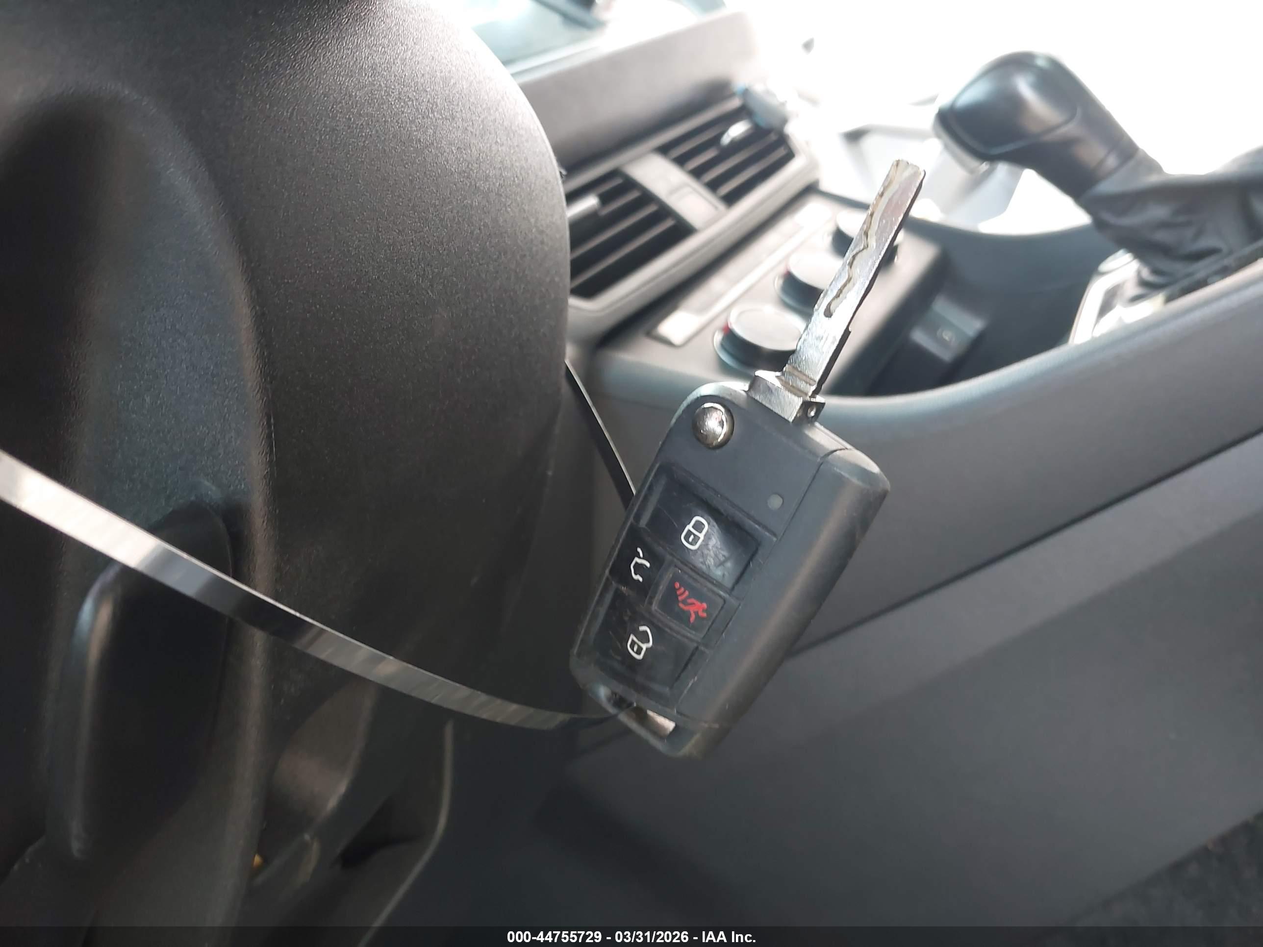 VOLKSWAGEN JETTA image 11