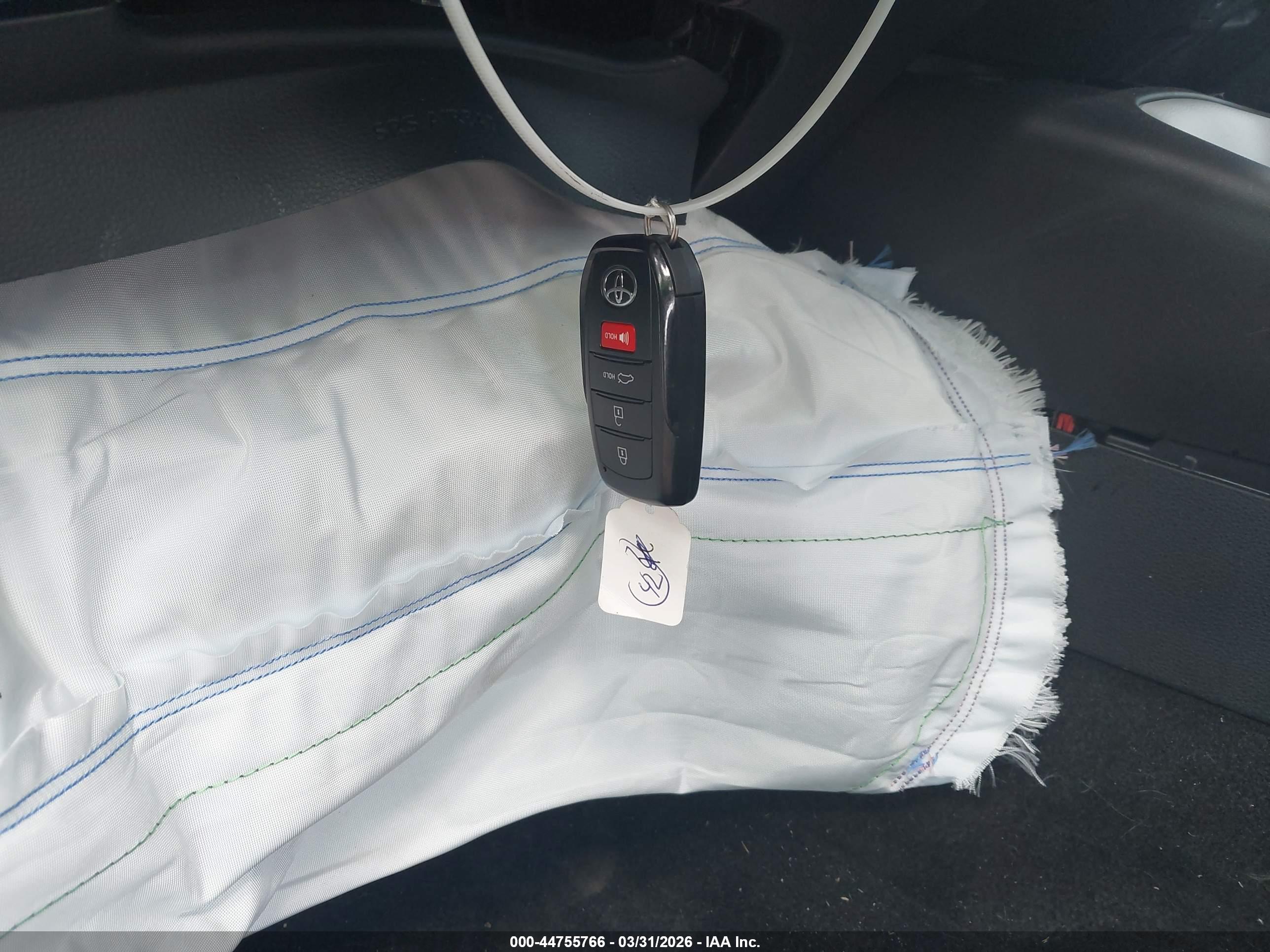 TOYOTA COROLLA image 11