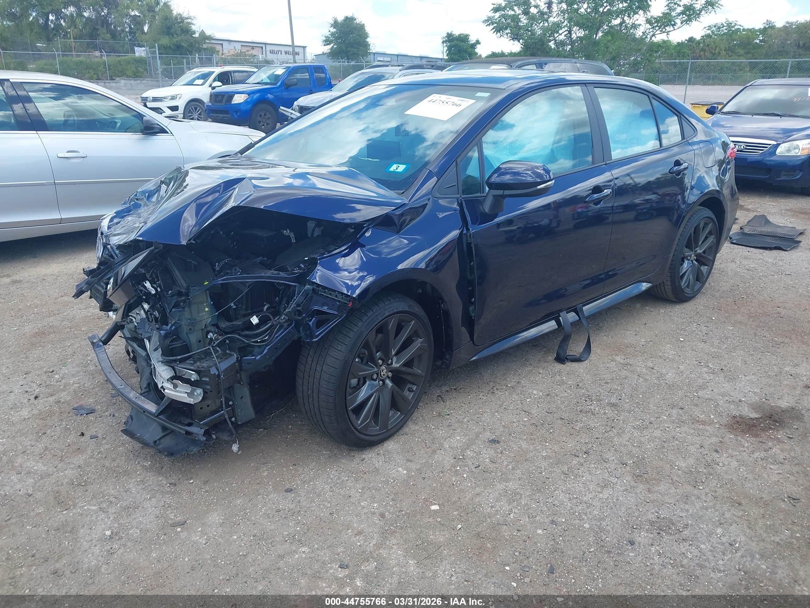 TOYOTA COROLLA image 2